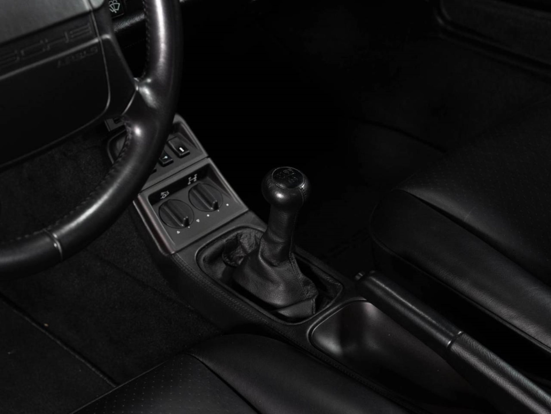 PORSCHE 911 Carrera 4 Coupé Turbo-Look-image-11