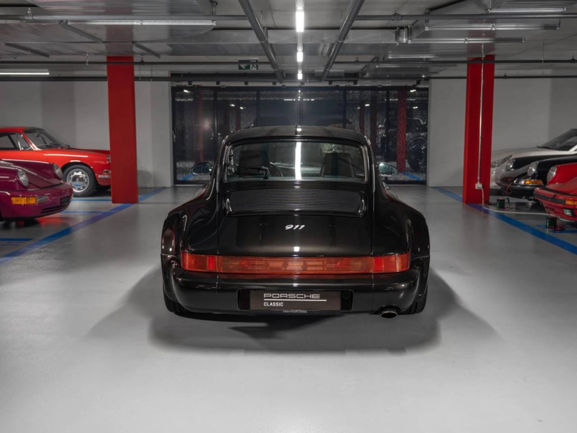 PORSCHE 911 Carrera 4 Coupé Turbo-Look-image-7