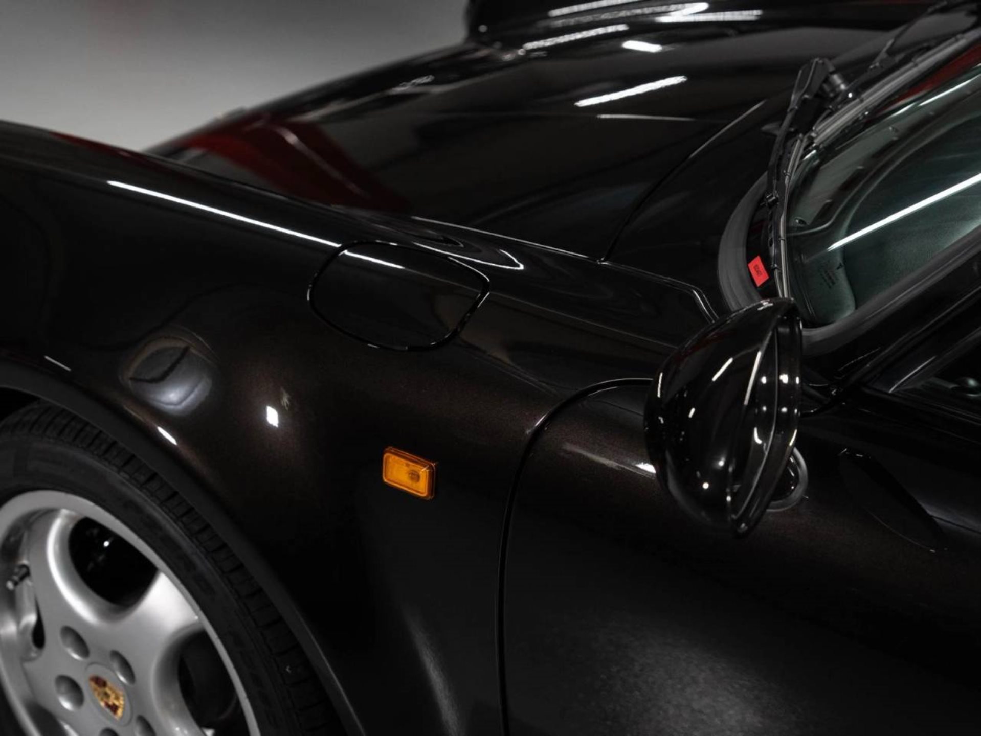 PORSCHE 911 Carrera 4 Coupé Turbo-Look-image-30