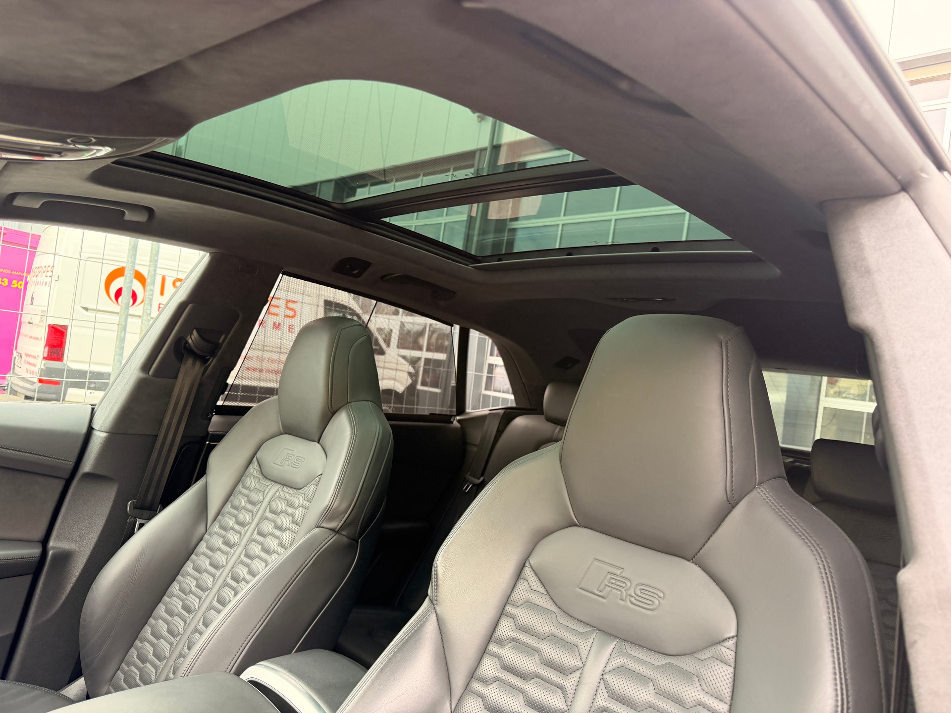 AUDI RSQ8 quattro tiptronic Black Edition-image-10