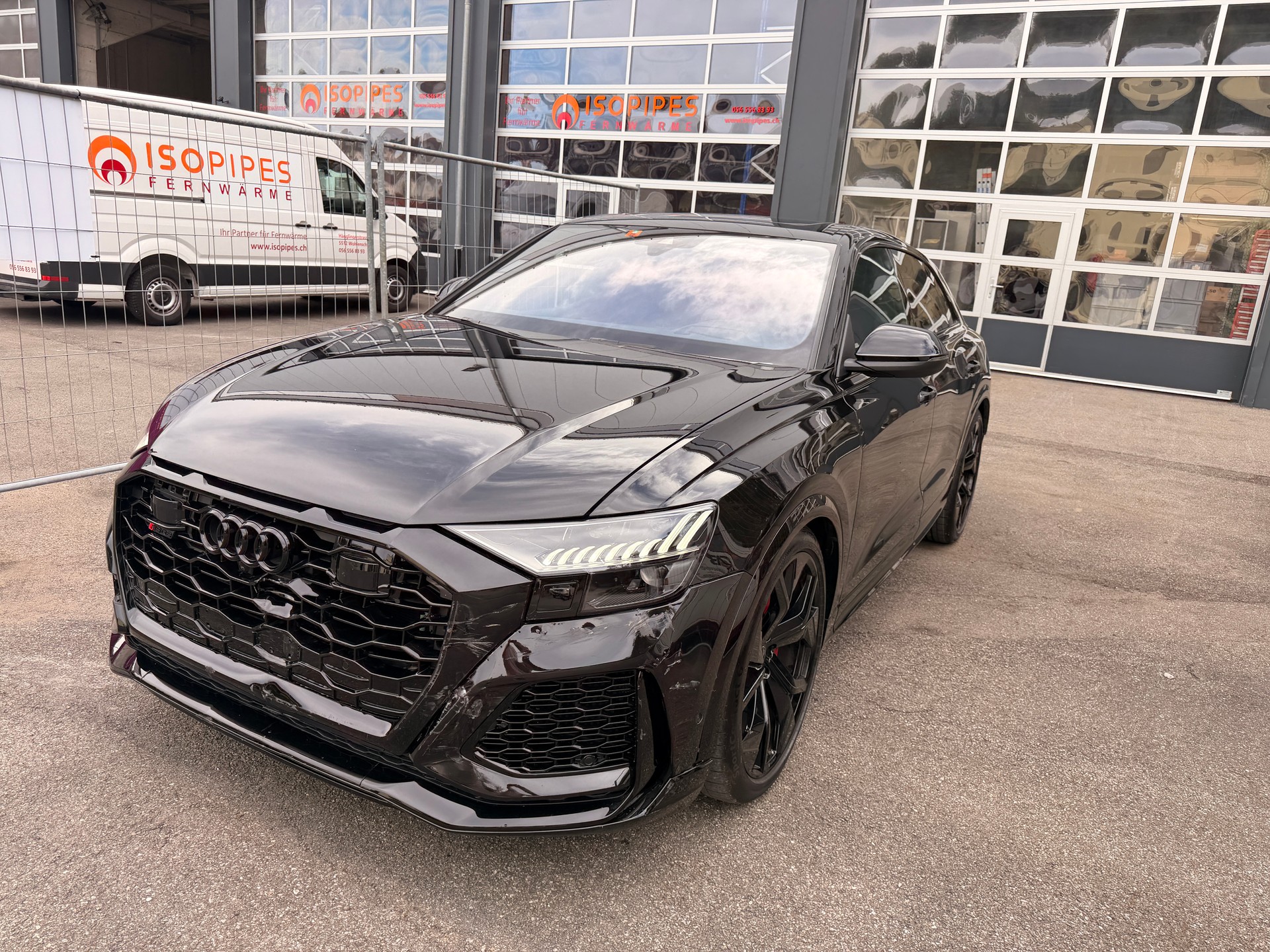 AUDI RSQ8 quattro tiptronic Black Edition-showroom-element-1