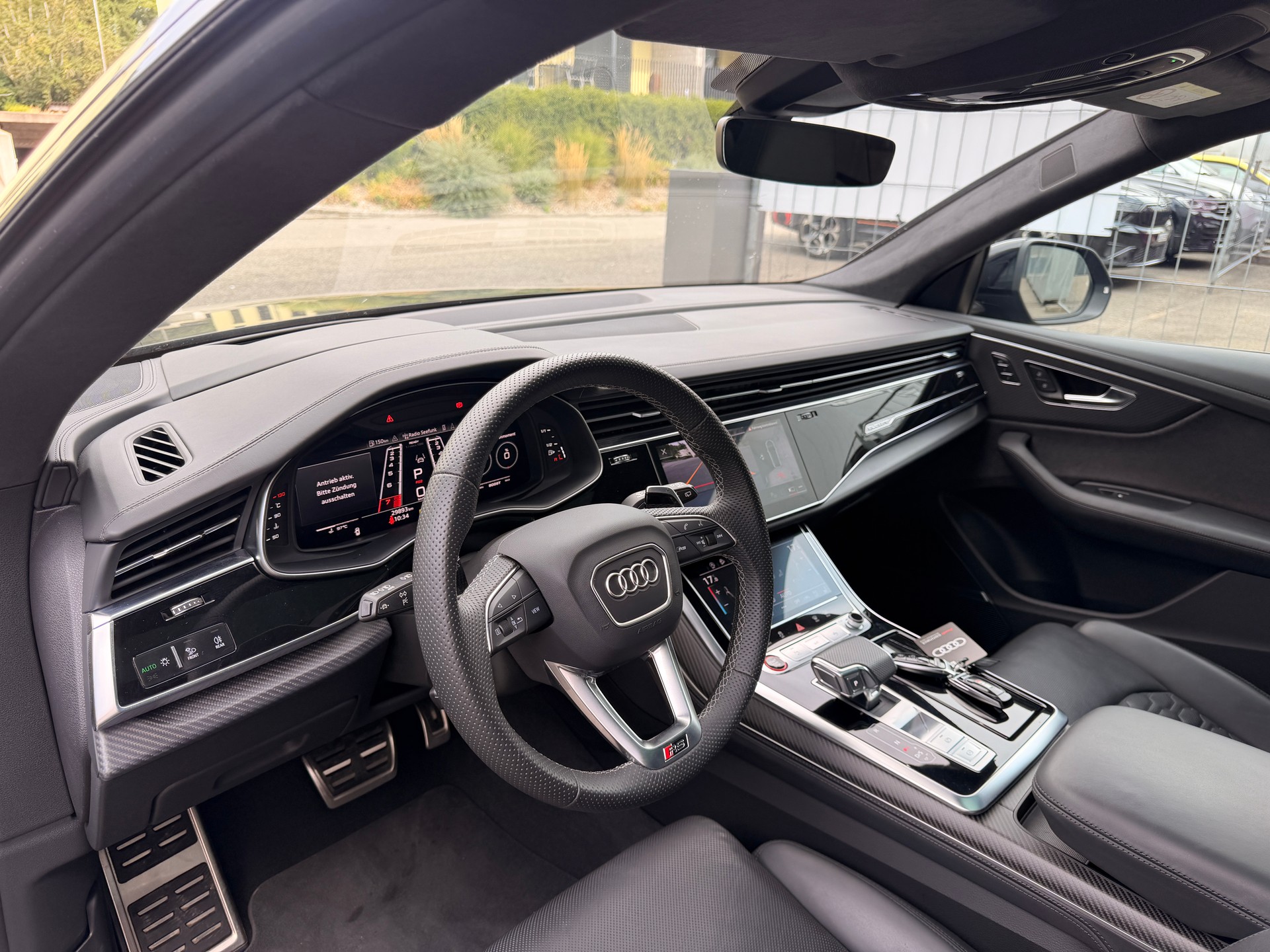 AUDI RSQ8 quattro tiptronic Black Edition-image-9