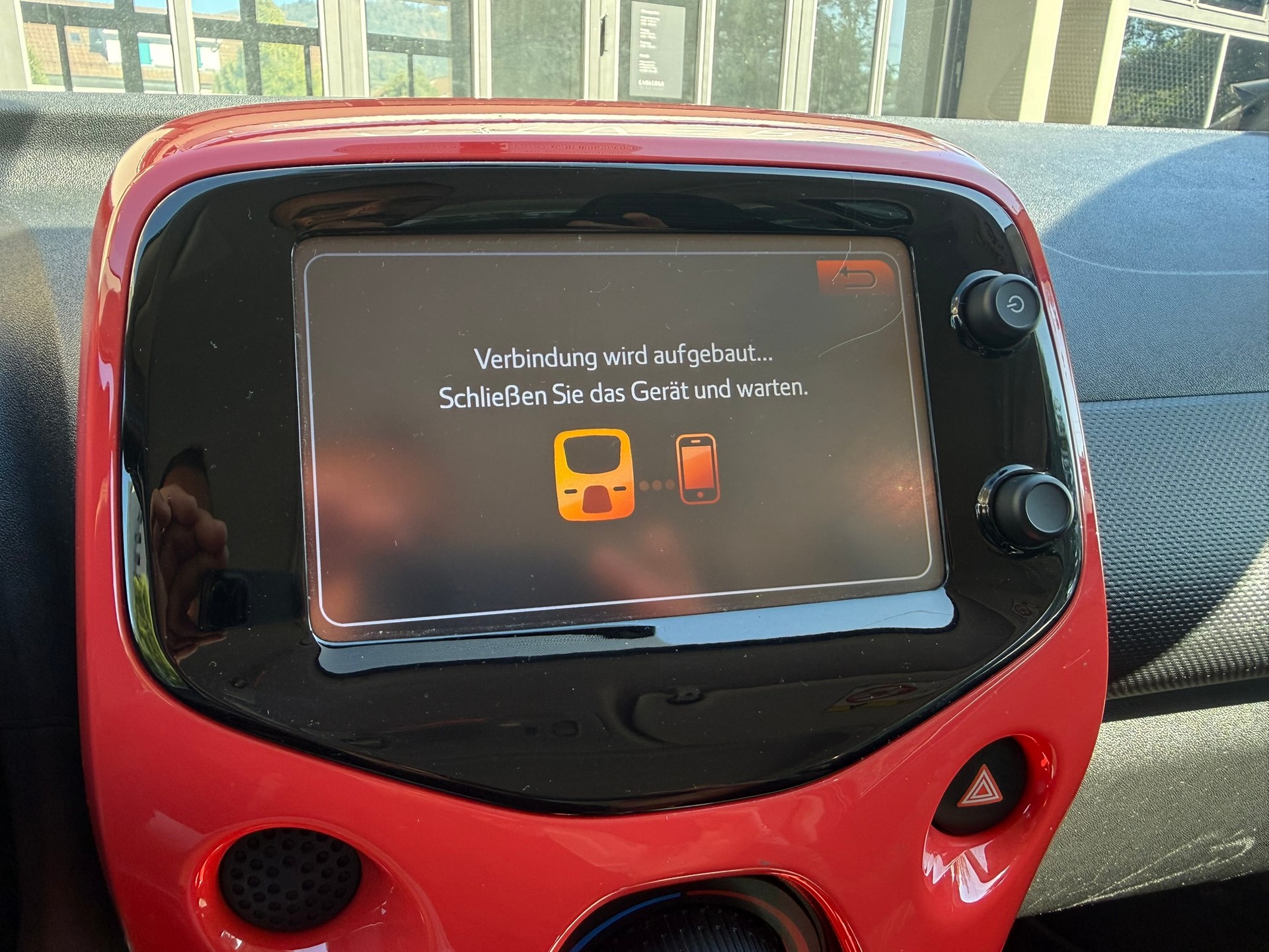 CITROEN C1 1.2 PureTech Shine Airscape-image-14