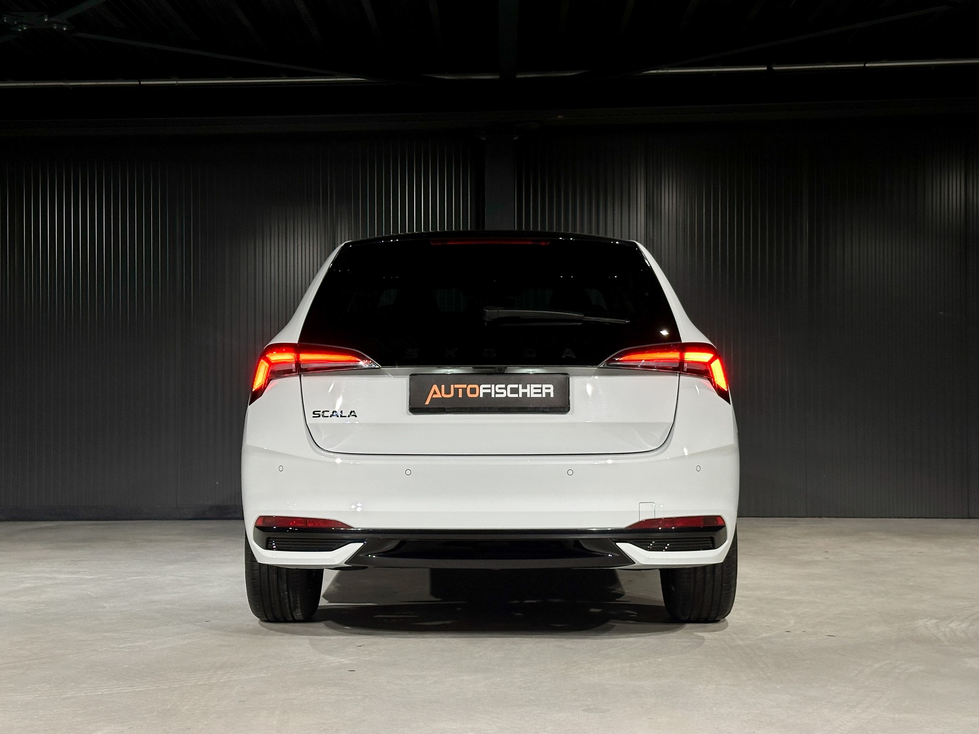 SKODA Scala 1.5 TSI Monte Carlo DSG-image-5