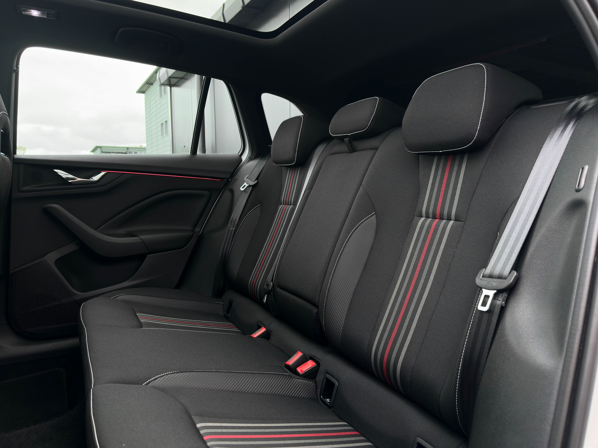 SKODA Scala 1.5 TSI Monte Carlo DSG-image-11