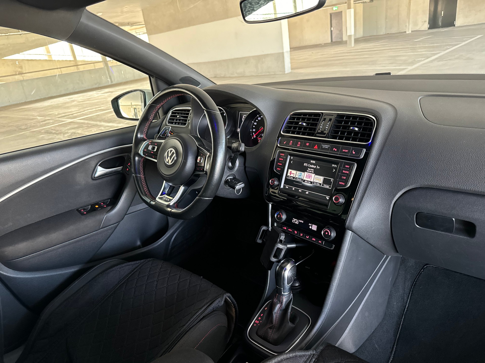 VW Polo 1.8 TSI GTI DSG-image-10