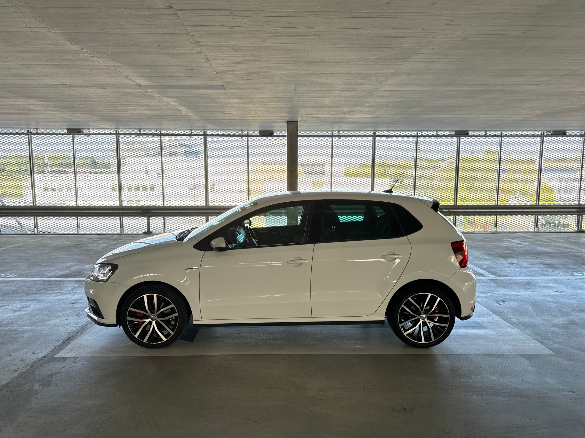 VW Polo 1.8 TSI GTI DSG-image-4