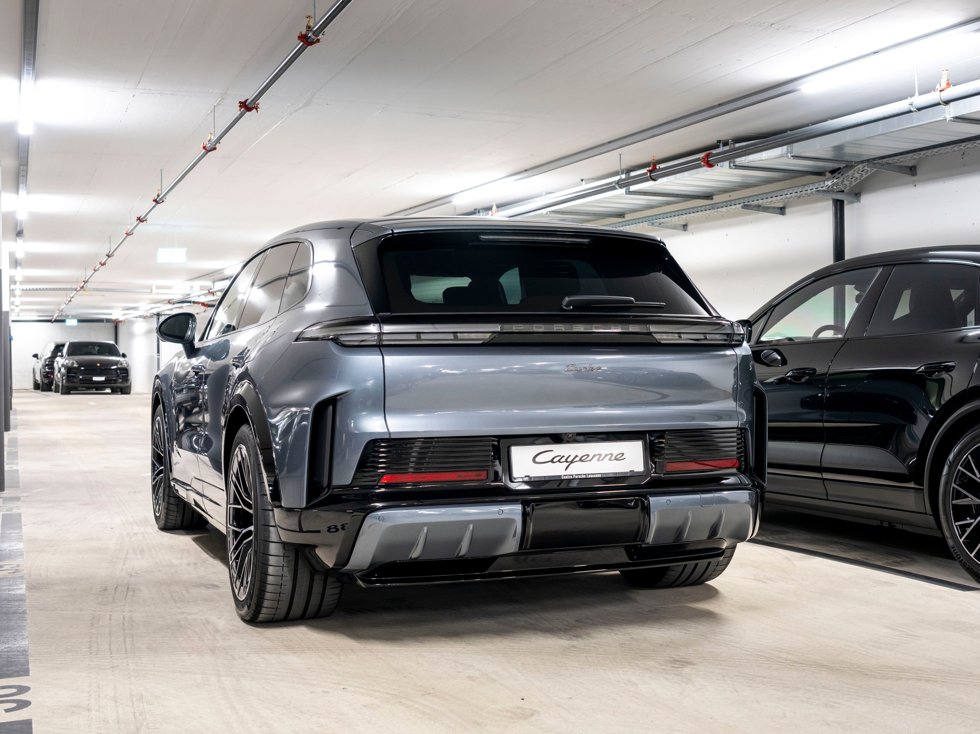 PORSCHE Cayenne Turbo Electric 113 kWh-image-2