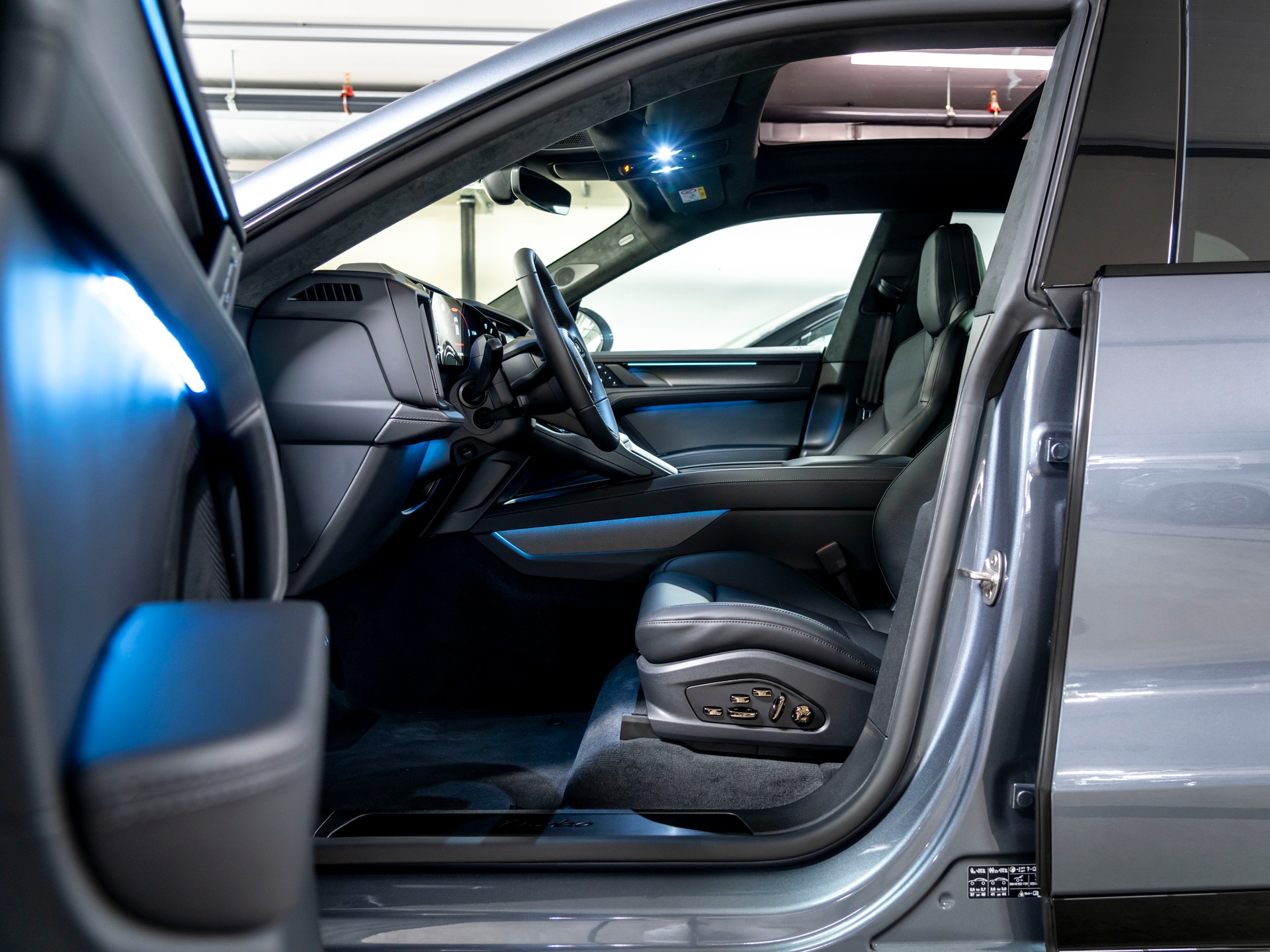 PORSCHE Cayenne Turbo Electric 113 kWh-image-10