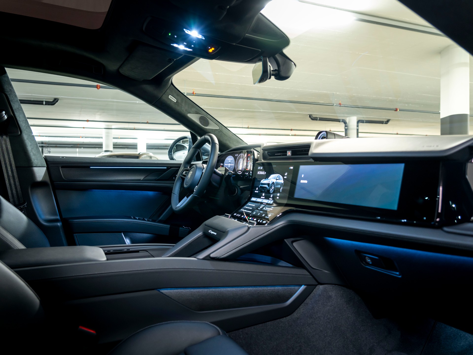 PORSCHE Cayenne Turbo Electric 113 kWh-image-24