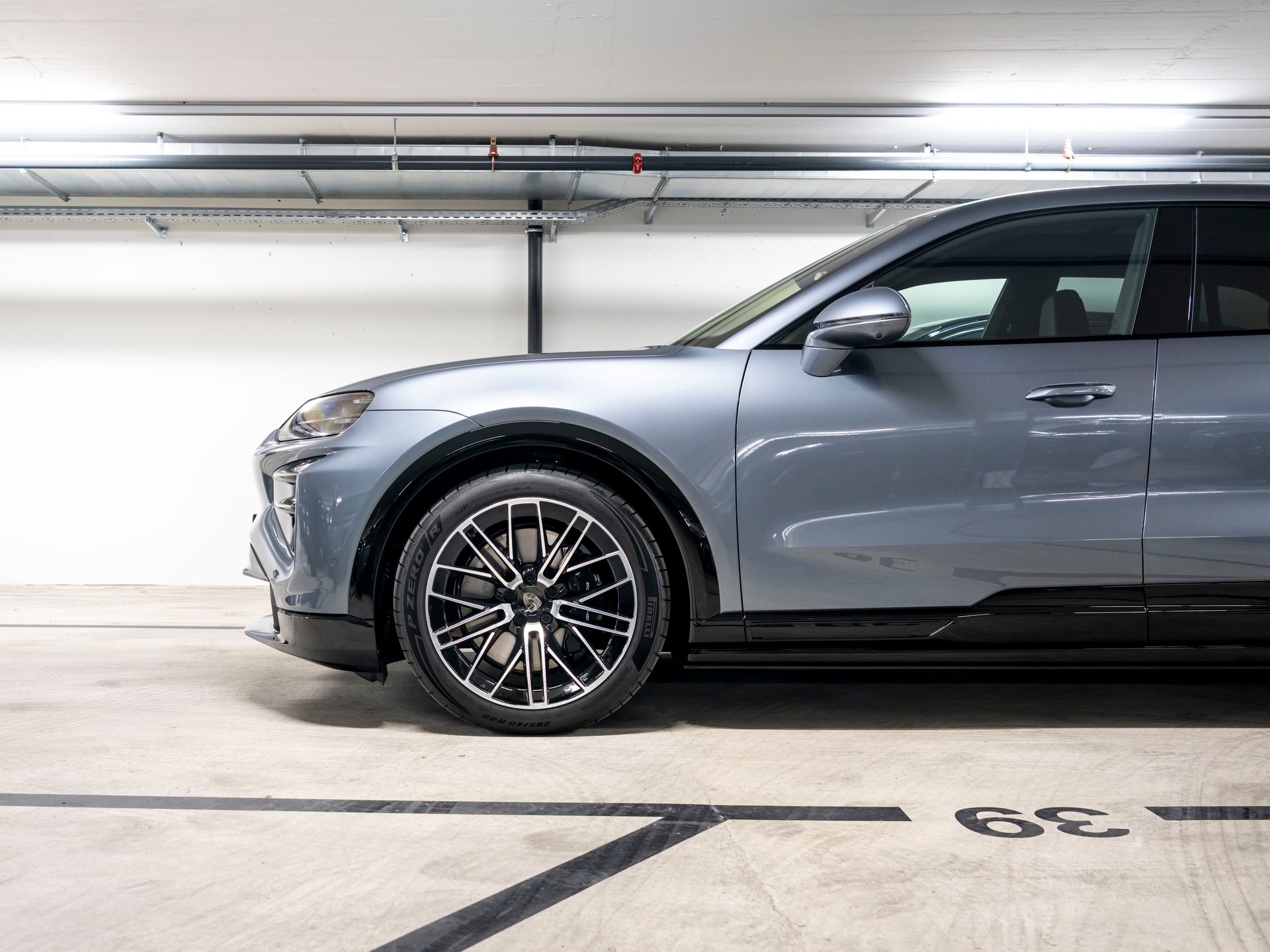 PORSCHE Cayenne Turbo Electric 113 kWh-image-6