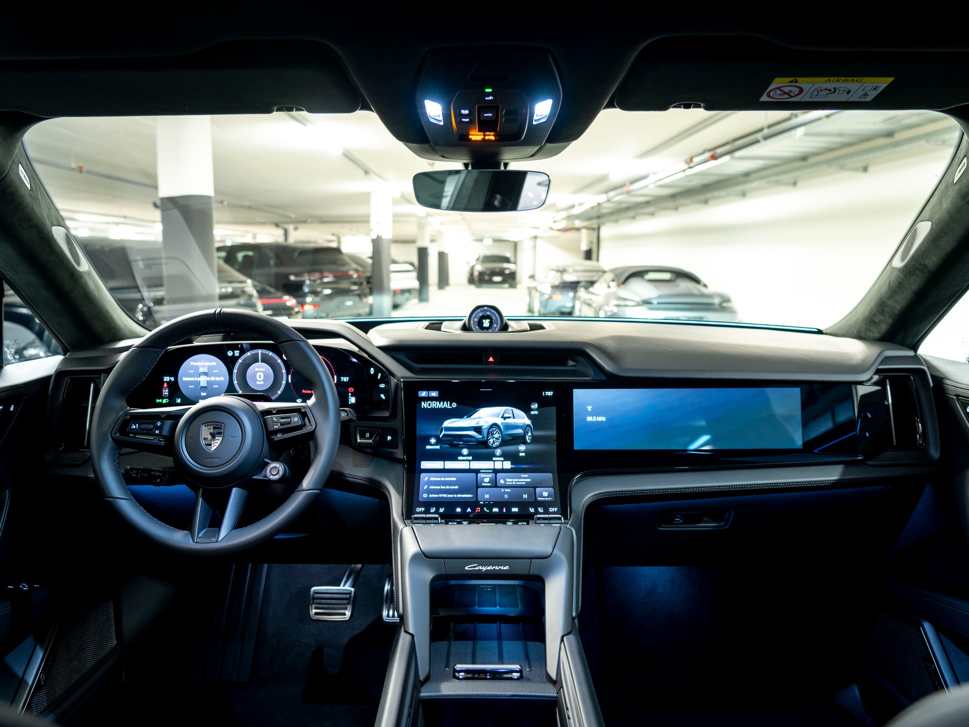 PORSCHE Cayenne Turbo Electric 113 kWh-image-23