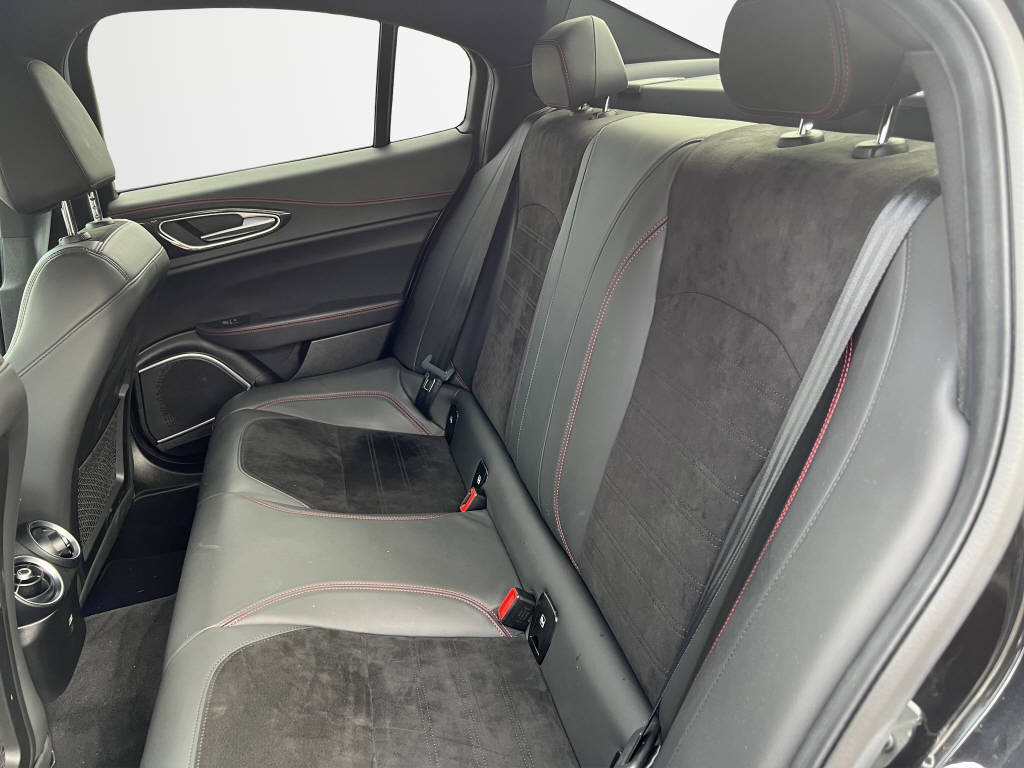 ALFA ROMEO Giulia 2.9 V6 Quadrifoglio-image-14