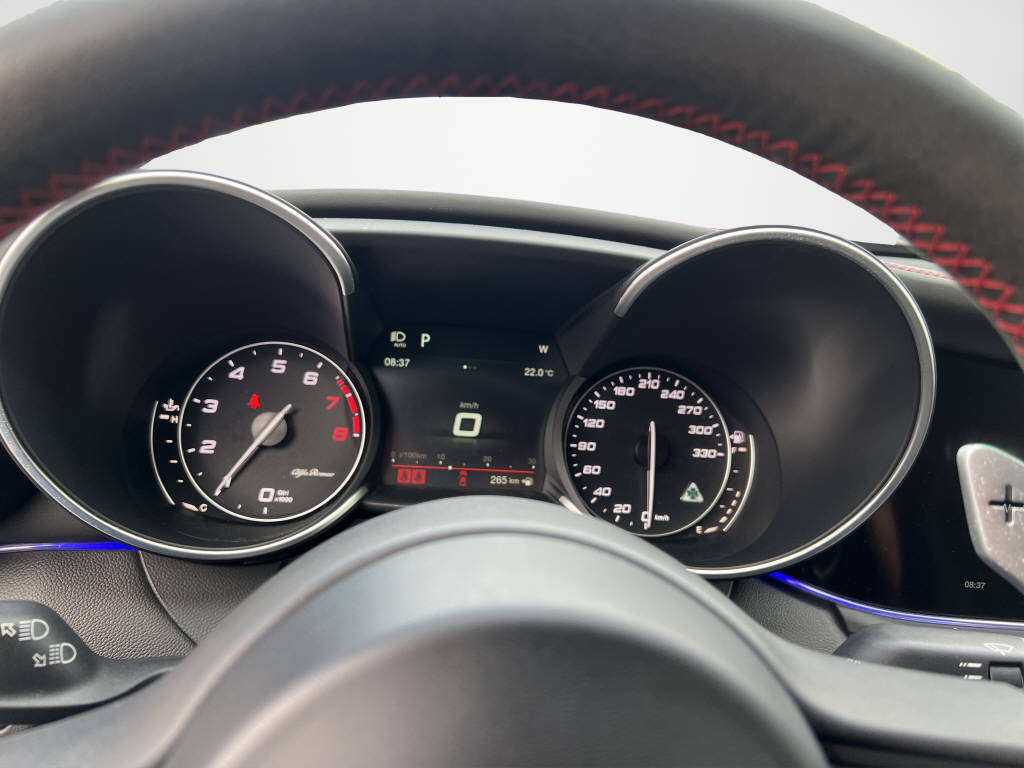 ALFA ROMEO Giulia 2.9 V6 Quadrifoglio-image-10