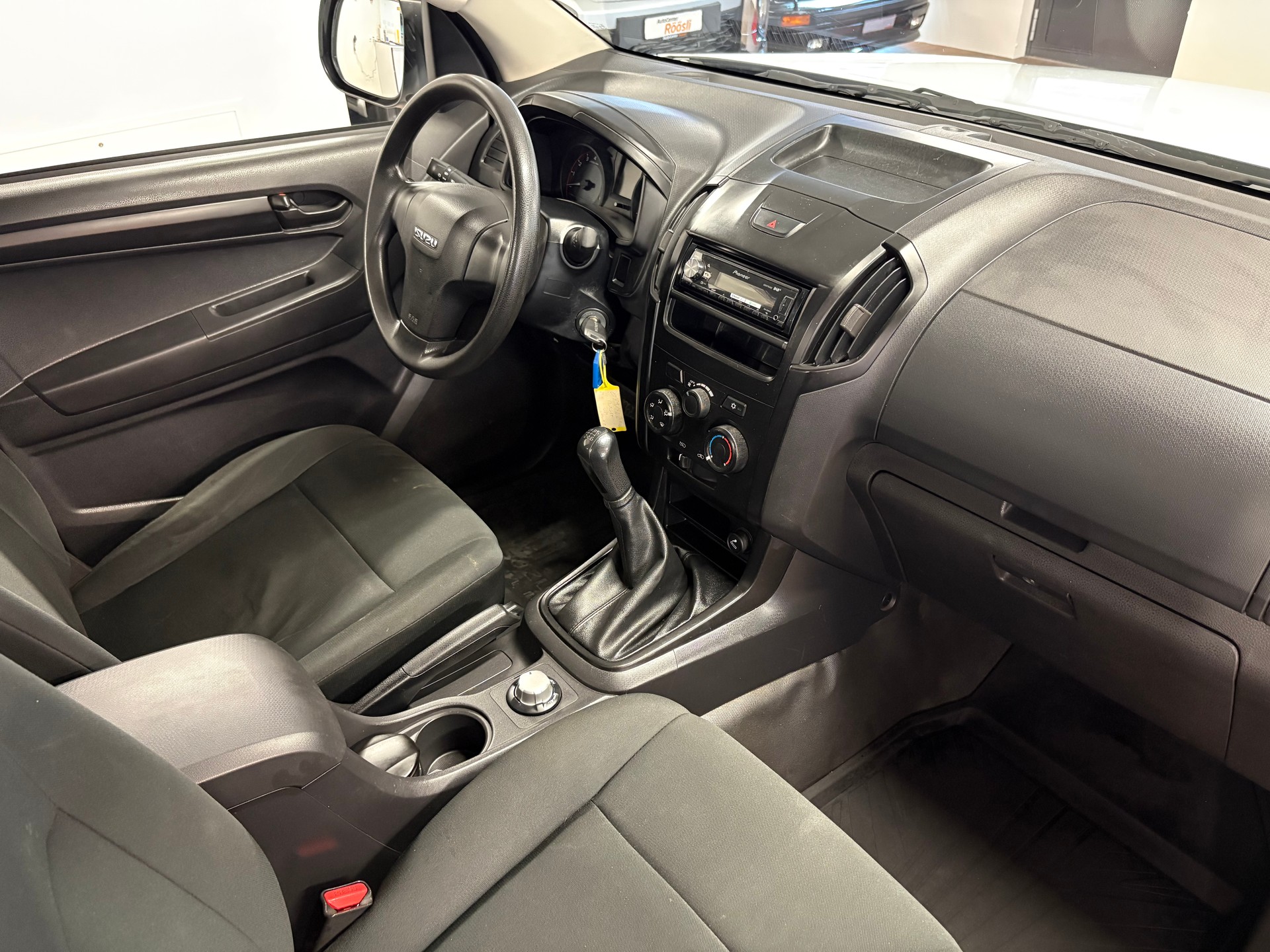 ISUZU D-MAX 1.9 SingleCab Satellite 4x4-image-10