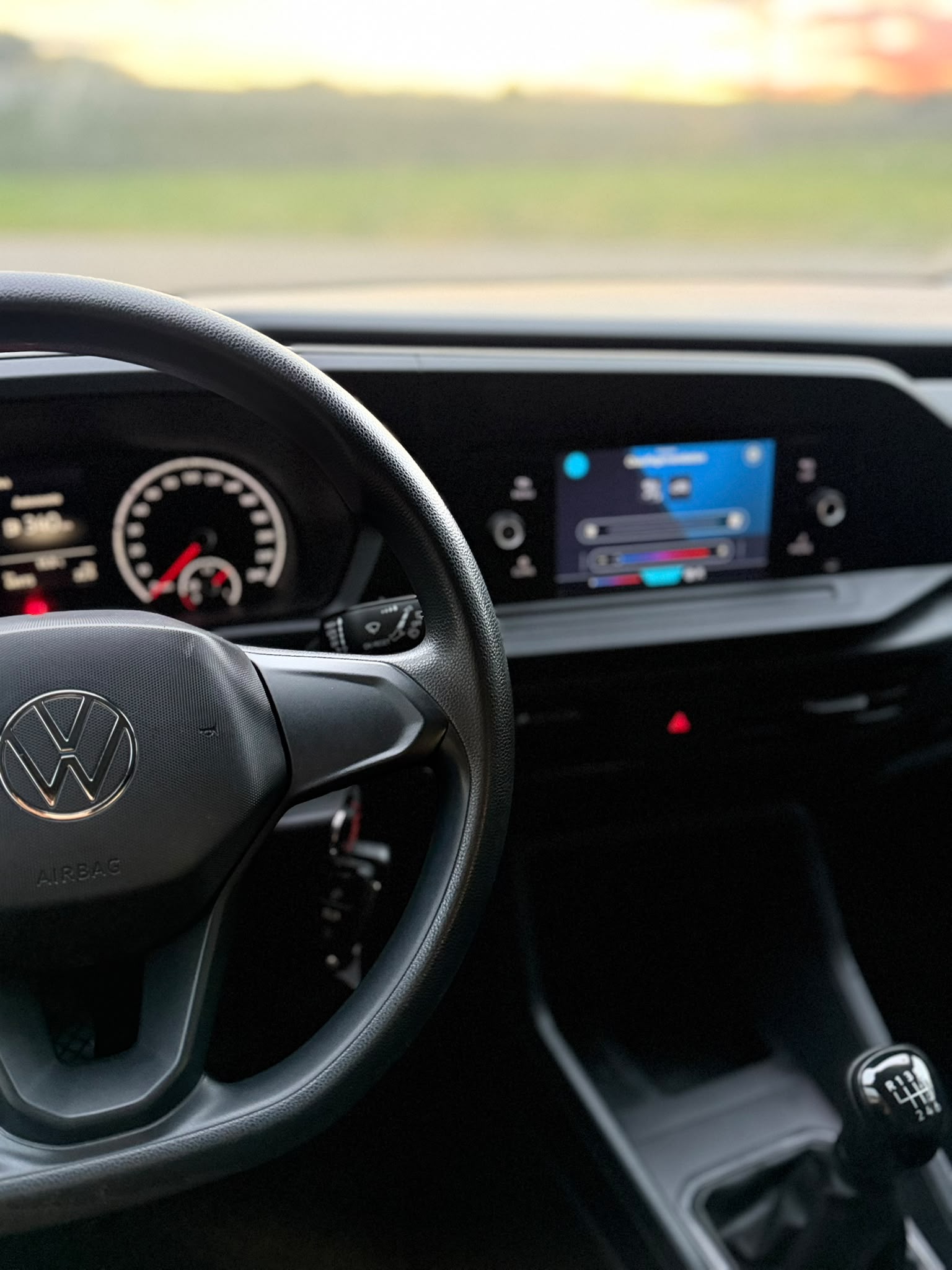 VW Caddy Cargo 2.0TDI Maxi 4Motion-image-4