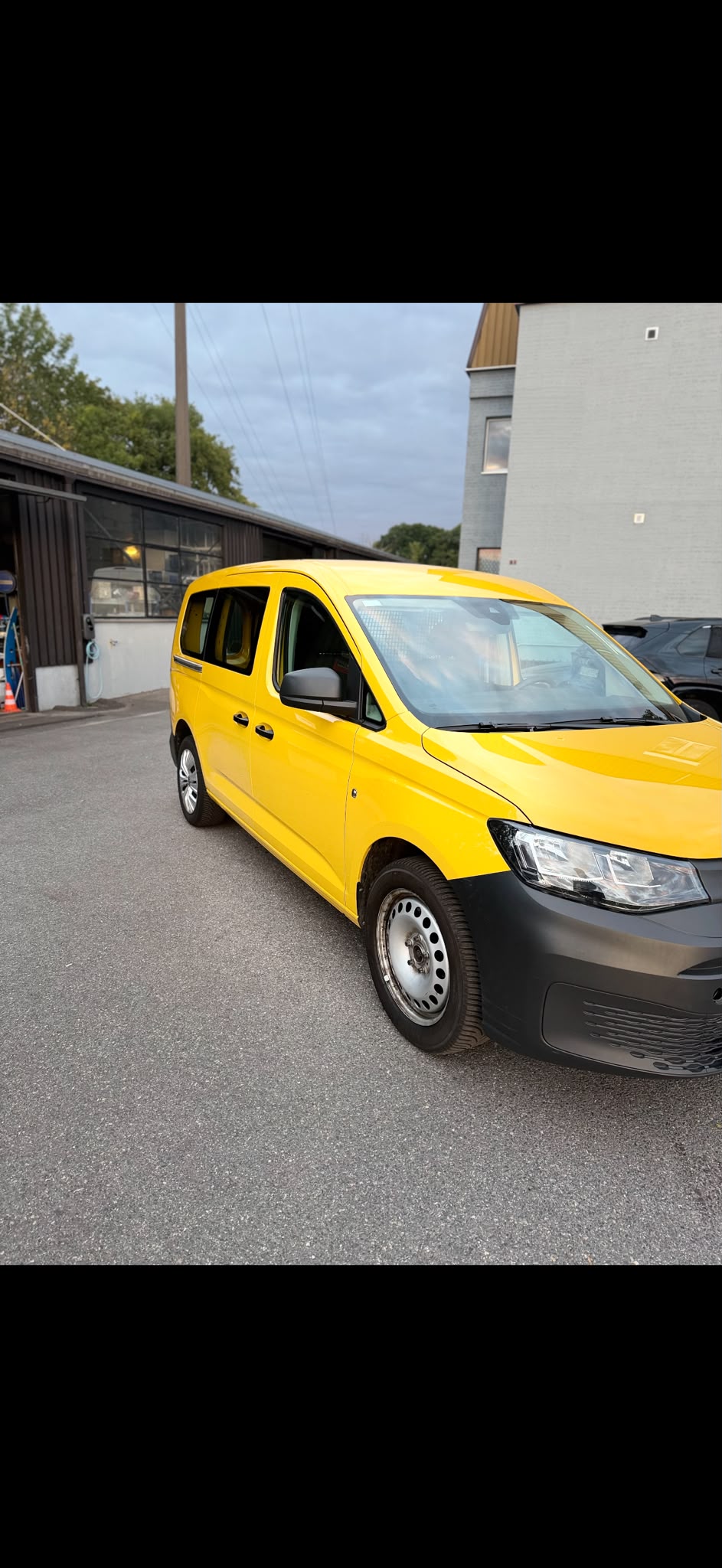 VW Caddy Cargo 2.0TDI Maxi 4Motion-image-10