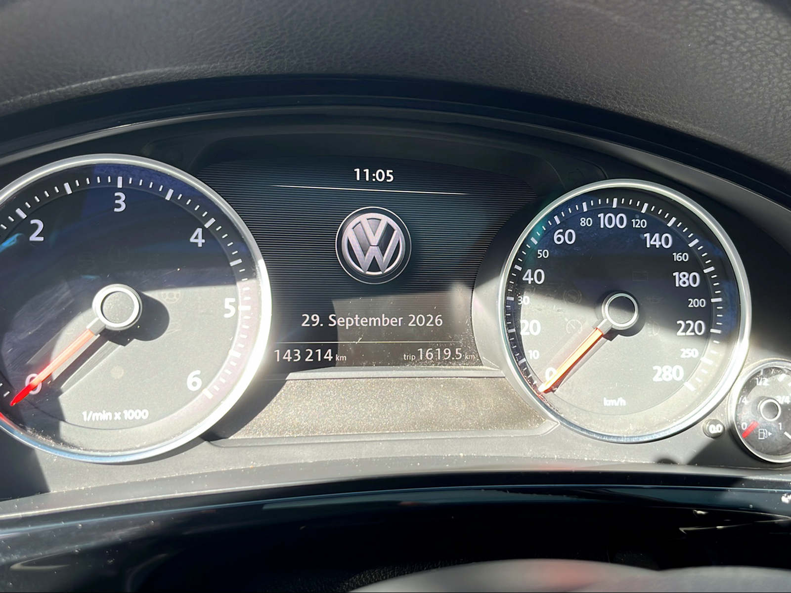 VW Touareg 3.0 TDI BMT Peak Tiptronic-image-4