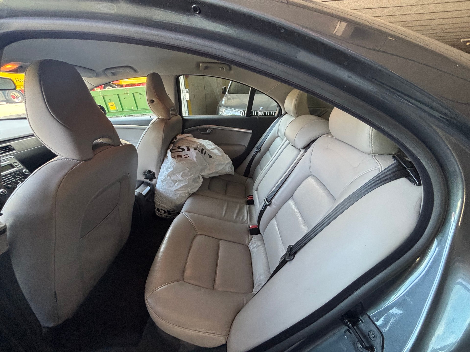 VOLVO S80 D5 AWD Summum Geartronic-image-11