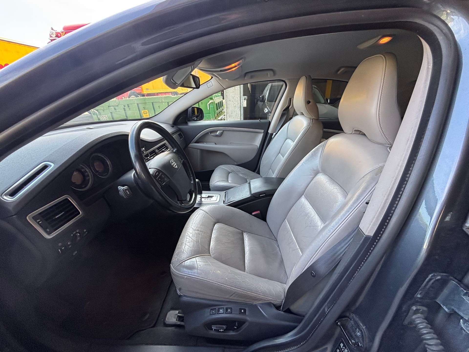 VOLVO S80 D5 AWD Summum Geartronic-image-9