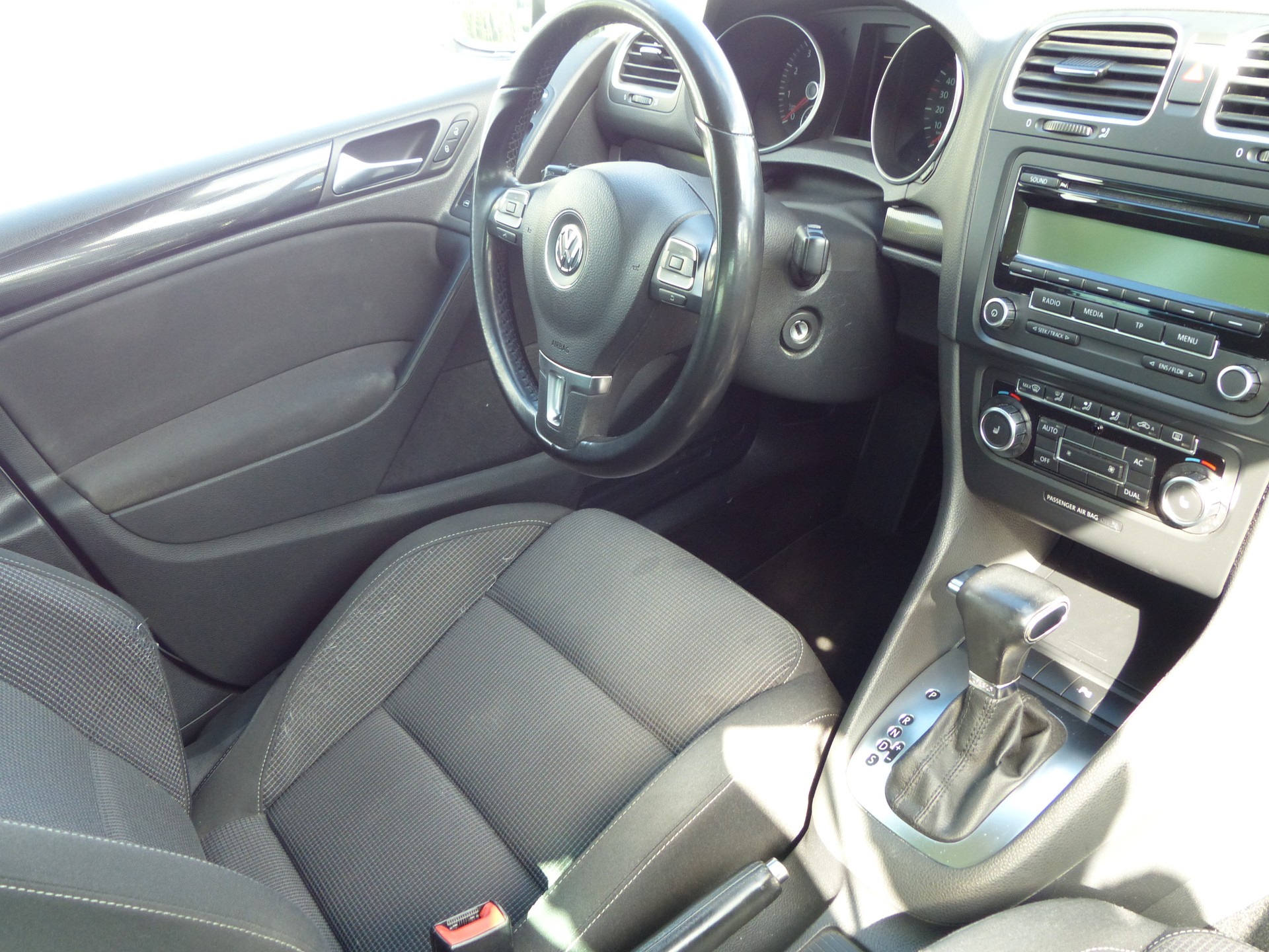 VW Golf 1.8 TSI Comfortline DSG-image-12