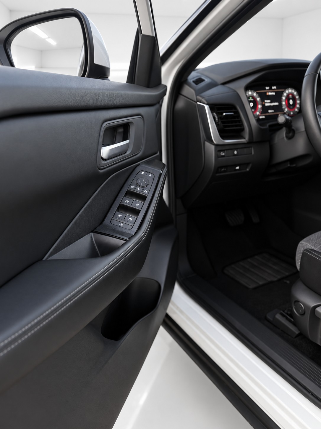 NISSAN X-Trail 1.5 VC-T e-Power 4WD 7 Sitze N-Connecta-image-9