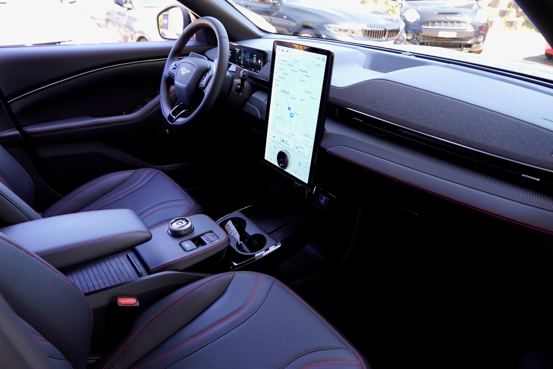 FORD Mustang MACH-E Premium AWD 88 kWh-image-12