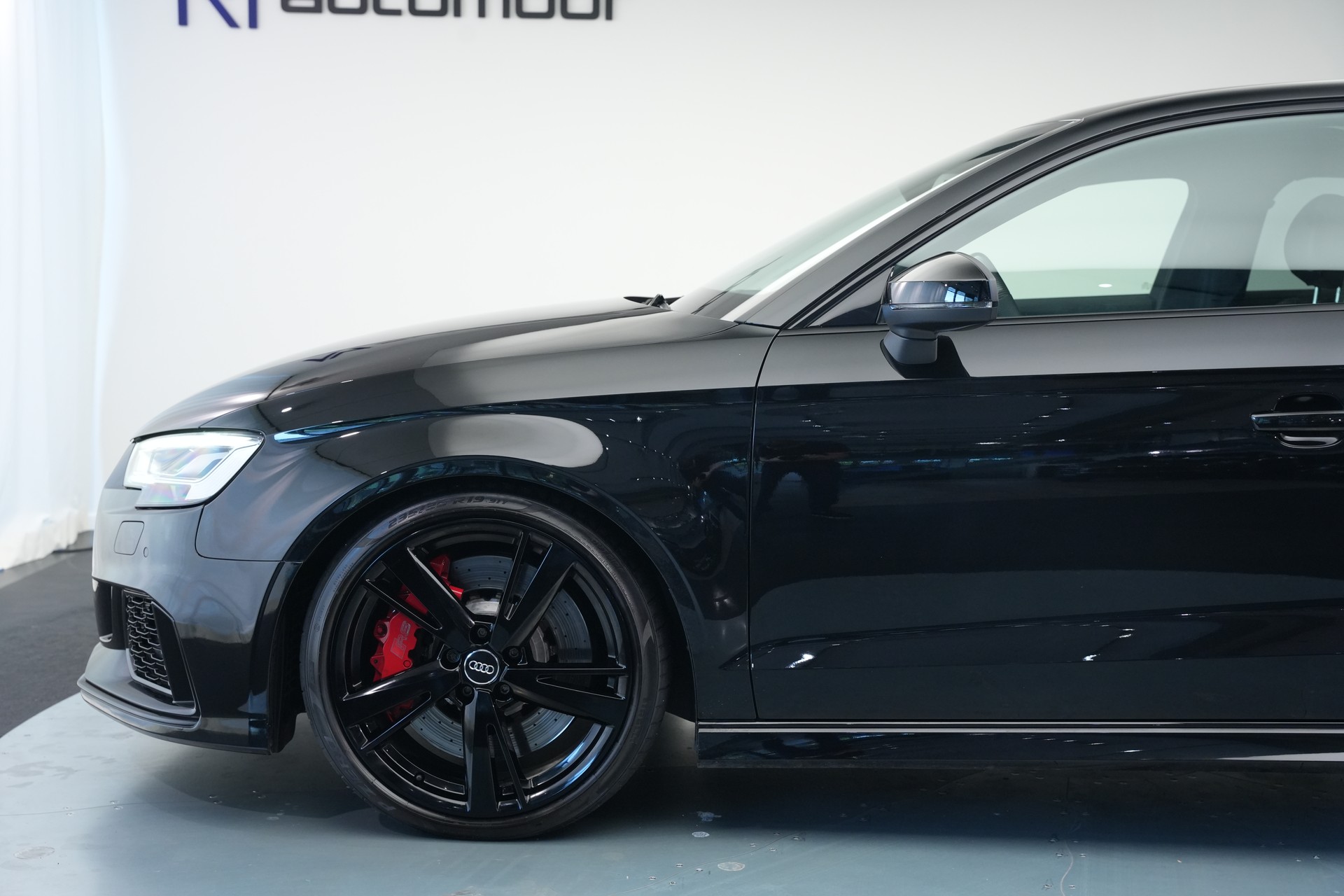 AUDI RS3 Limousine 2.5 TSI quattro S-tronic*CH Fahrzeug* *Carbon Lenkrad* *Magnetic Ride*-image-41