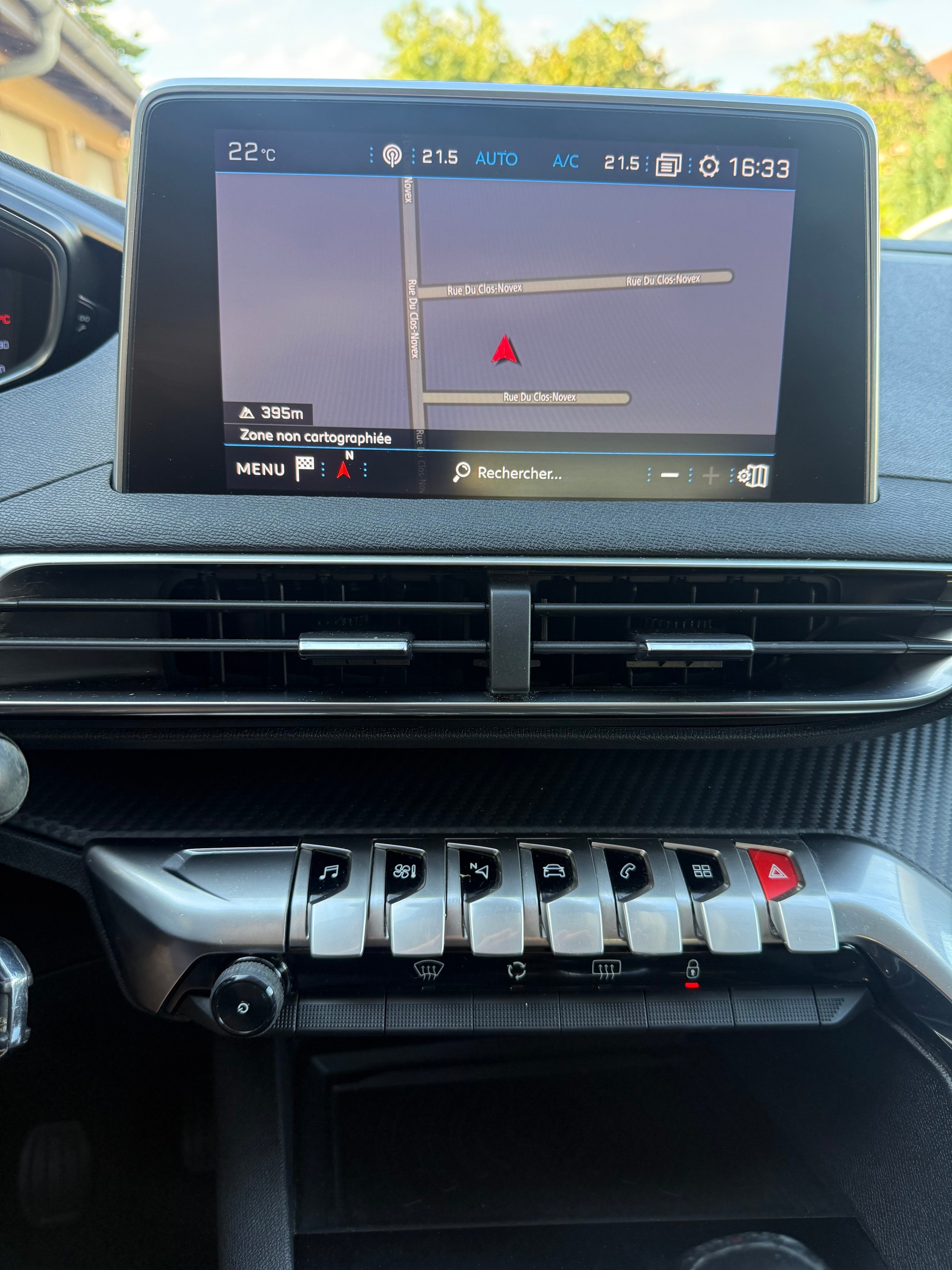 PEUGEOT 3008 1.2 Pure Tech Active-image-6