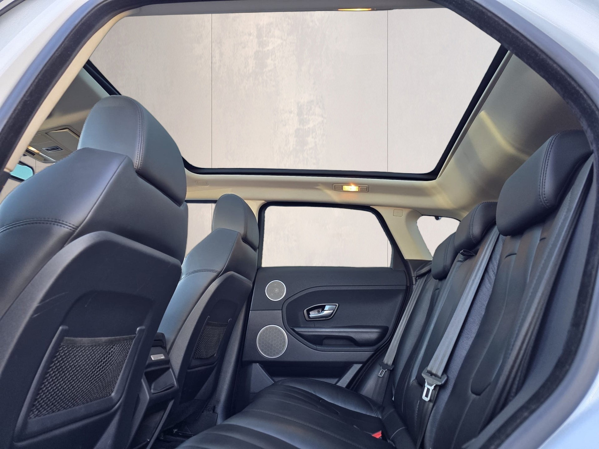 LAND ROVER Range Rover Evoque 2.2 SD4 Pure AT9-image-15