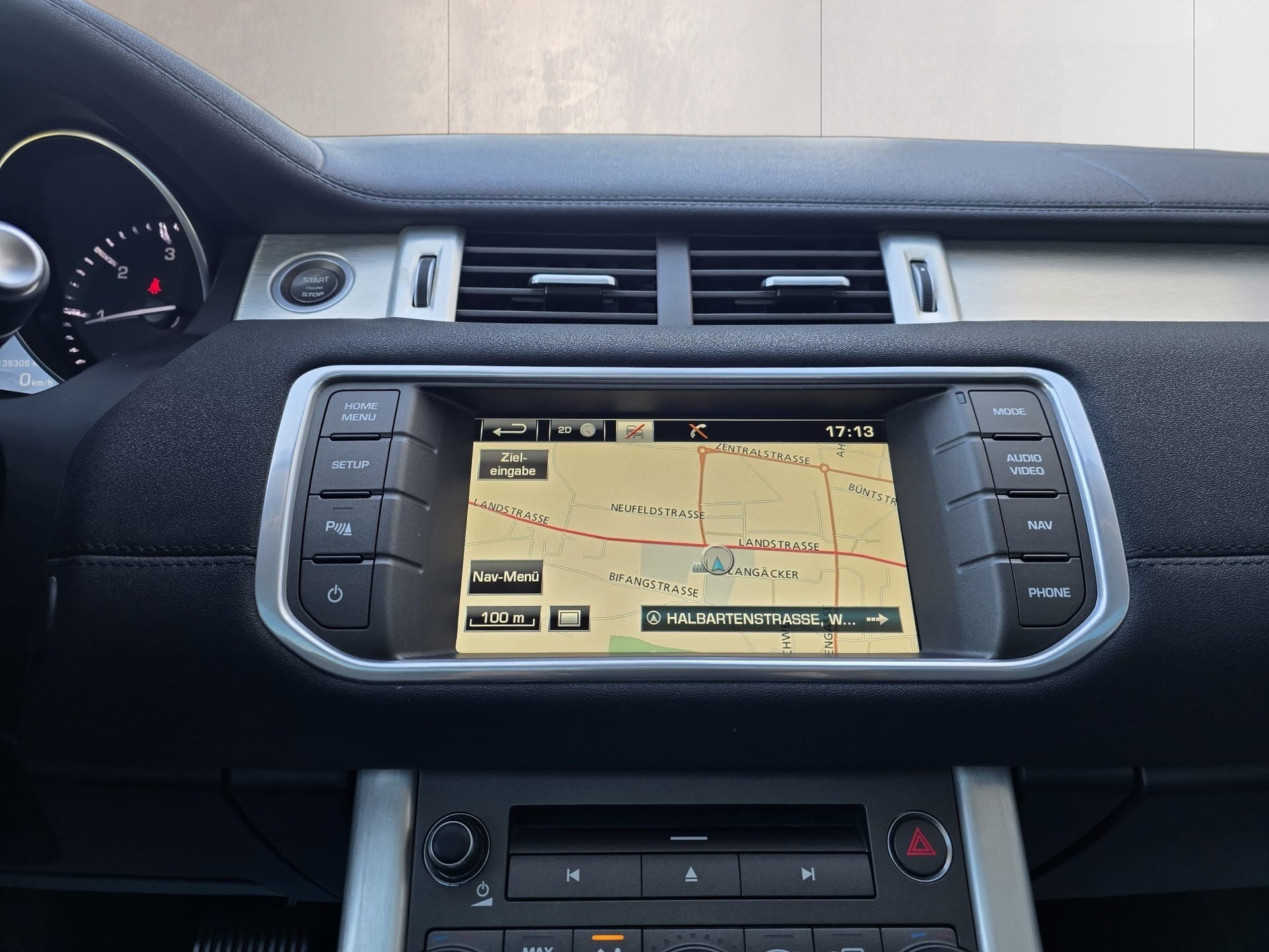 LAND ROVER Range Rover Evoque 2.2 SD4 Pure AT9-image-10