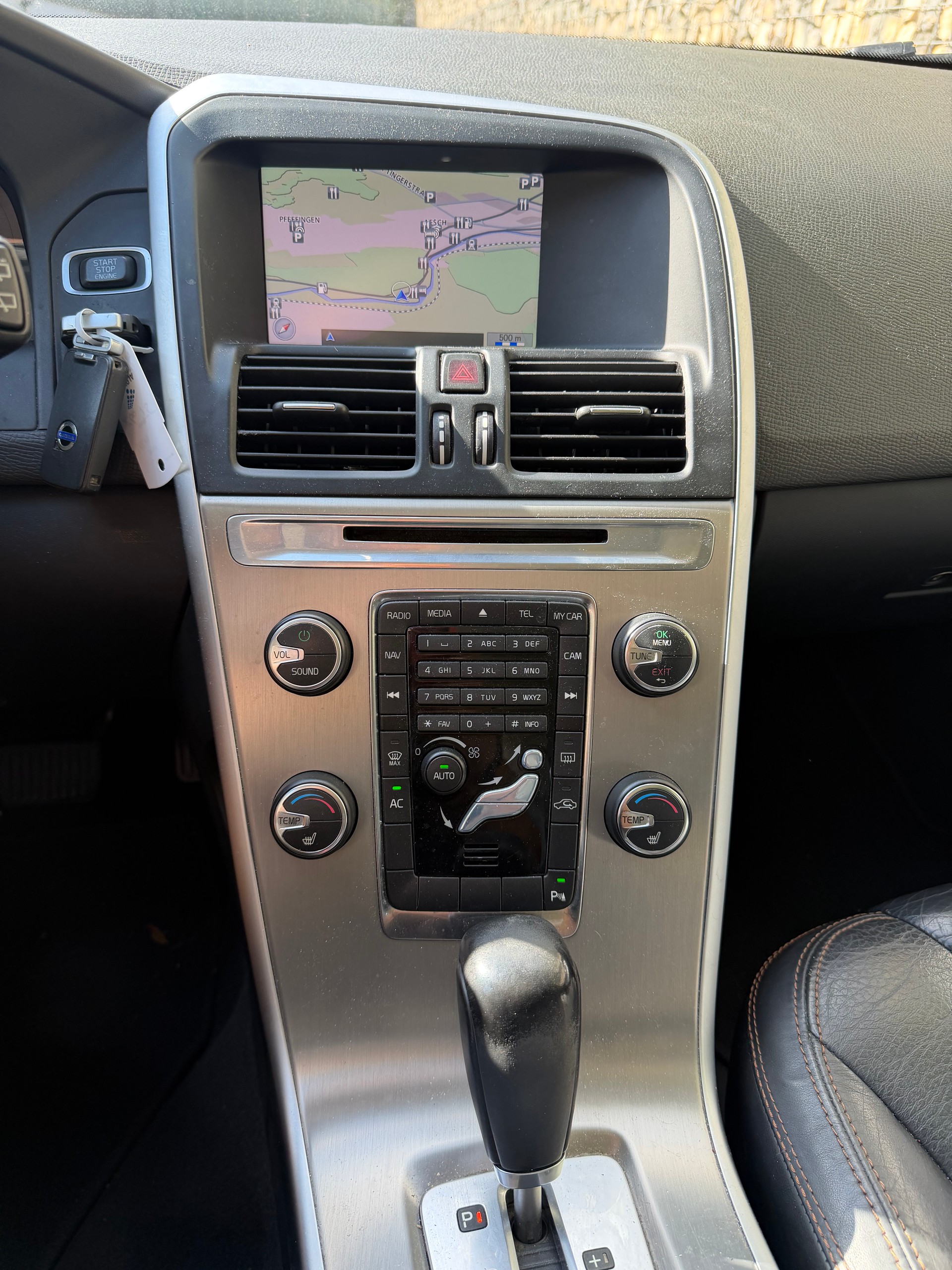 VOLVO XC60 T5 Summum Powershift-image-7