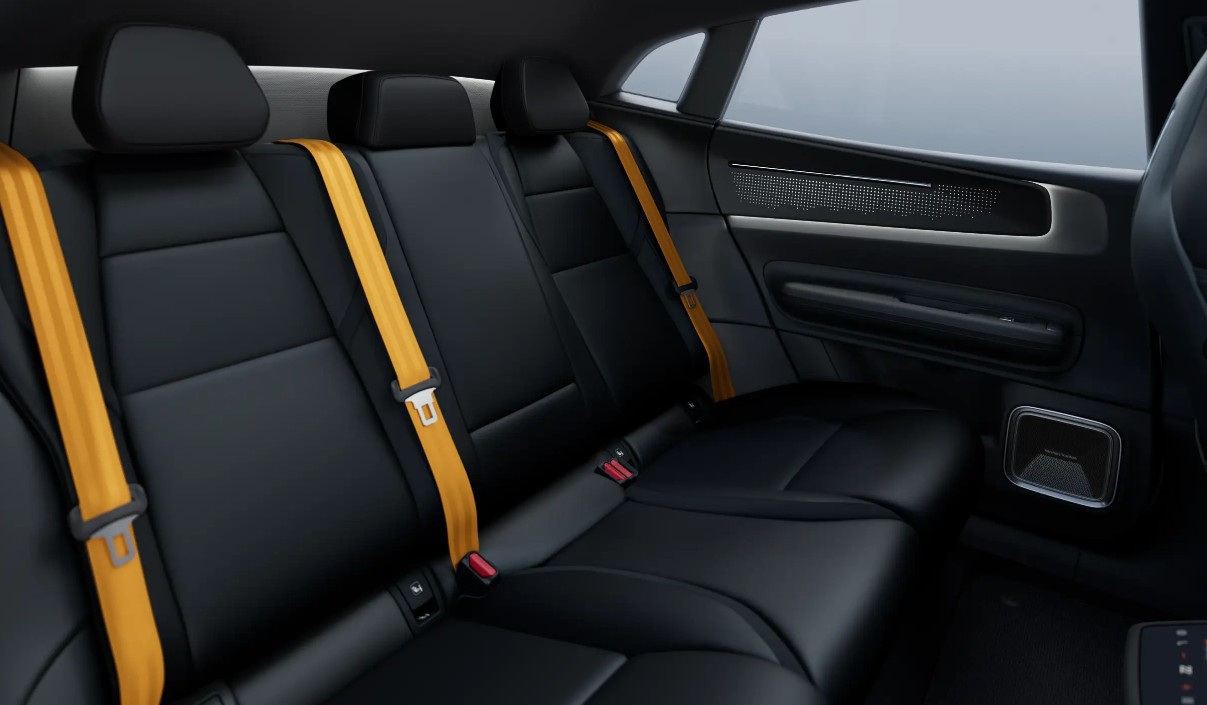 POLESTAR 4 Long Range Dual Motor Performance Prime-image-9