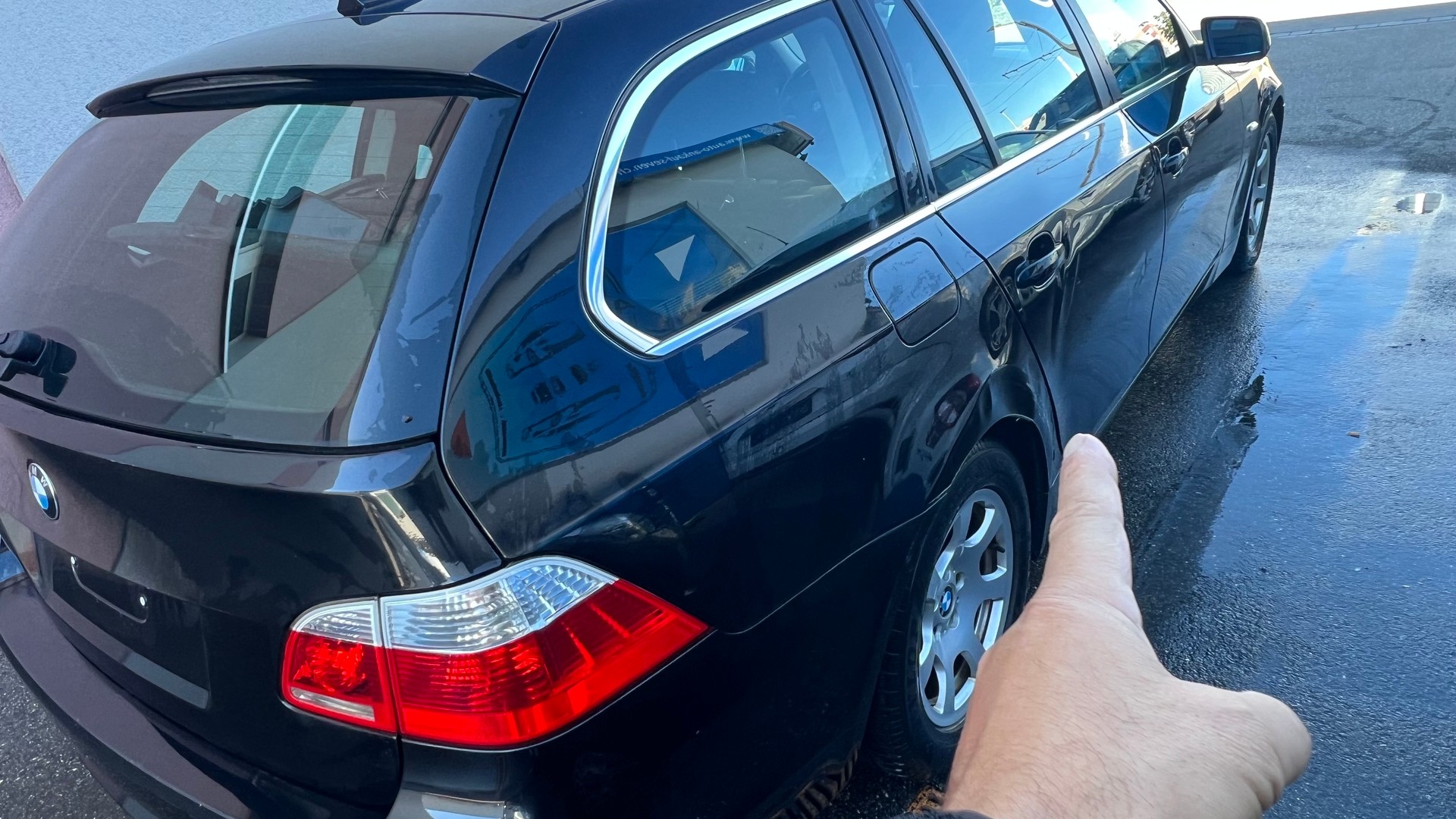 BMW 530i Touring-image-6