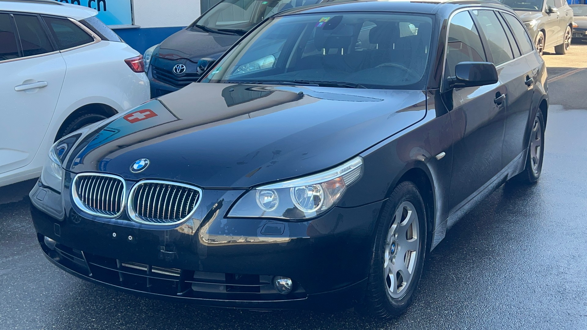 BMW 530i Touring-image-0