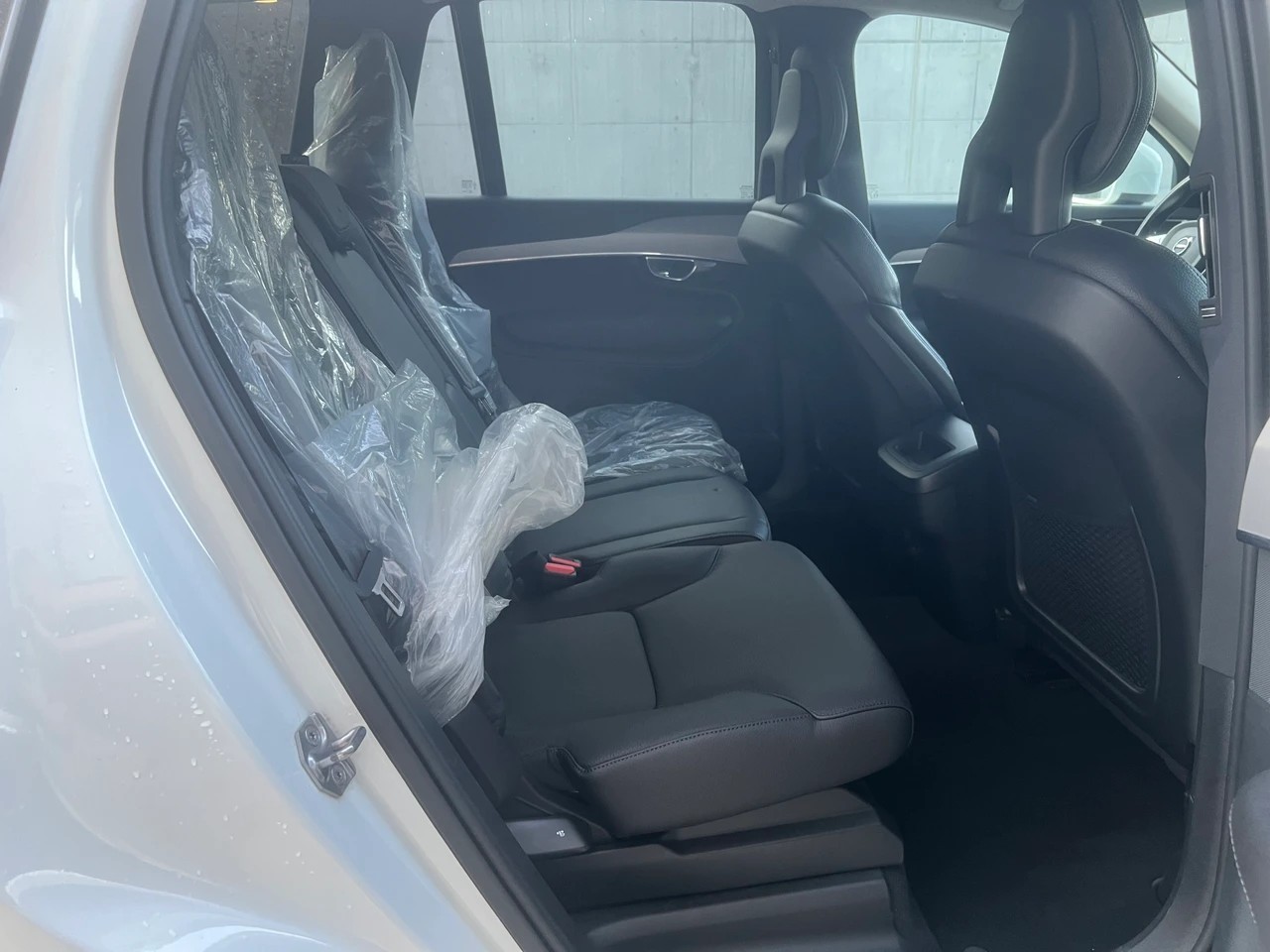VOLVO XC90 B5 Diesel Mild Hybrid AWD Momentum Geartronic-image-11