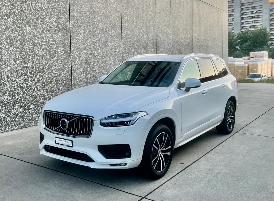 VOLVO XC90 B5 Diesel Mild Hybrid AWD Momentum Geartronic-image-15