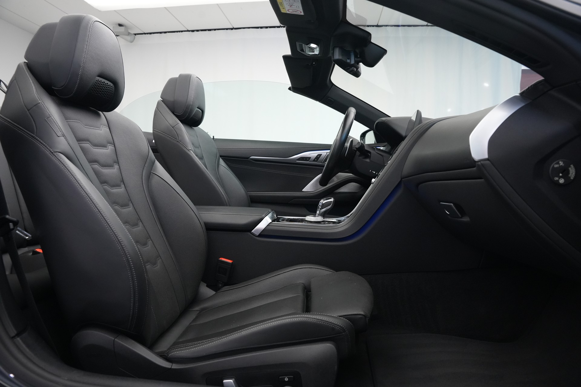 BMW M850i xDrive Steptronic *CH-Fahrzeug* *Dravitgrau* *B&W*-image-18