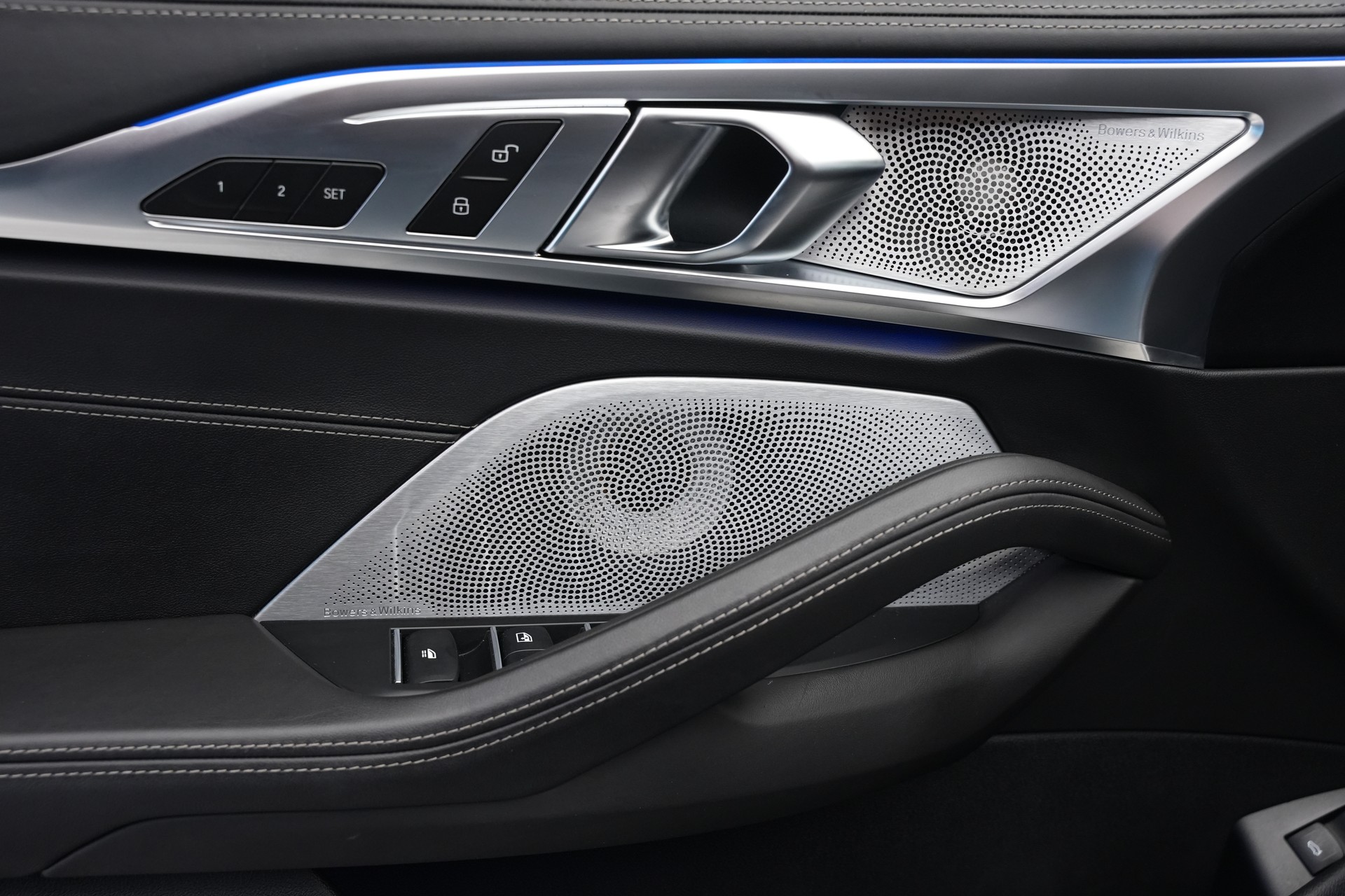 BMW M850i xDrive Steptronic *CH-Fahrzeug* *Dravitgrau* *B&W*-image-20