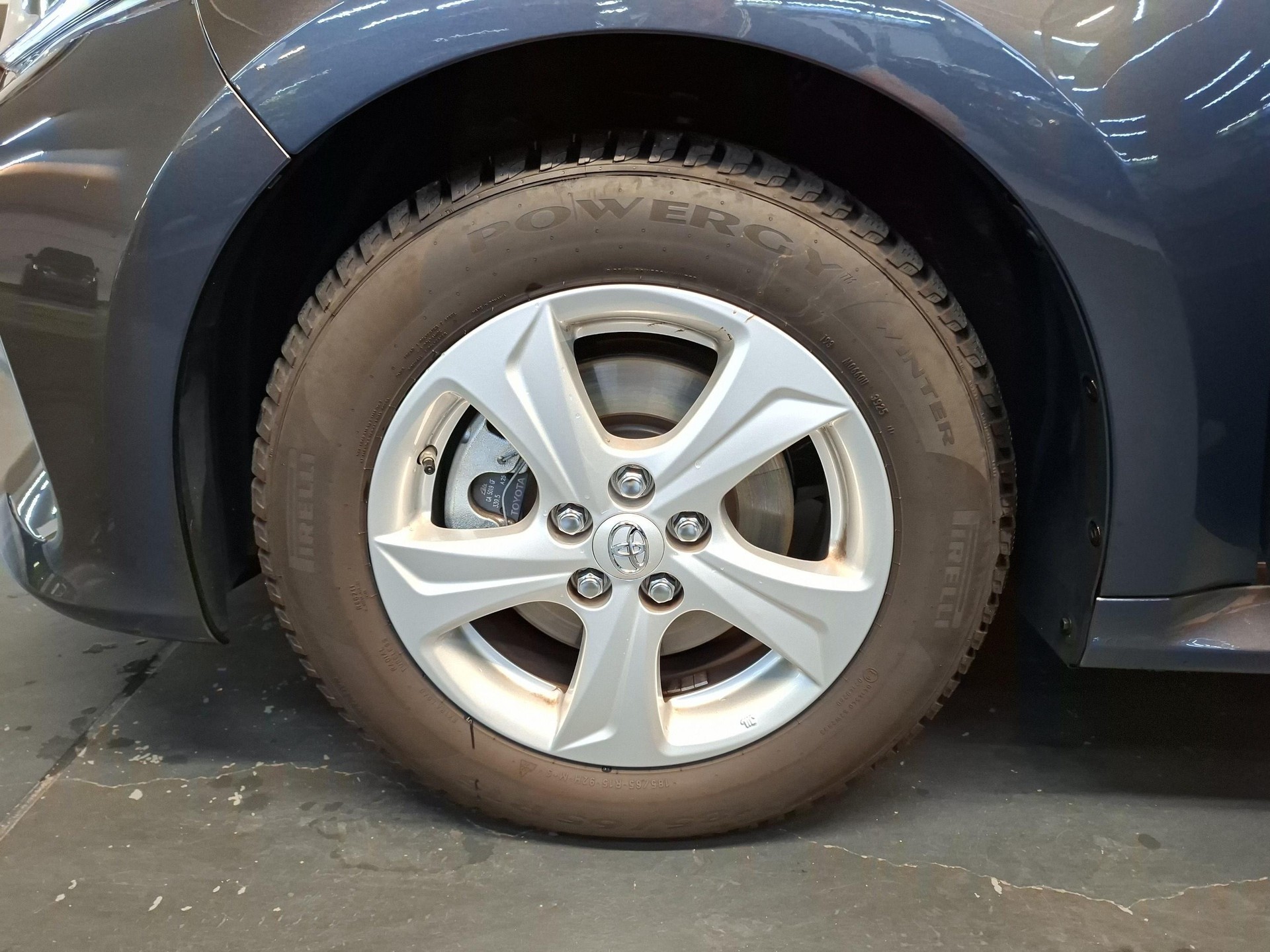 TOYOTA Yaris 1.5 VVT-i HSD Trend-image-15