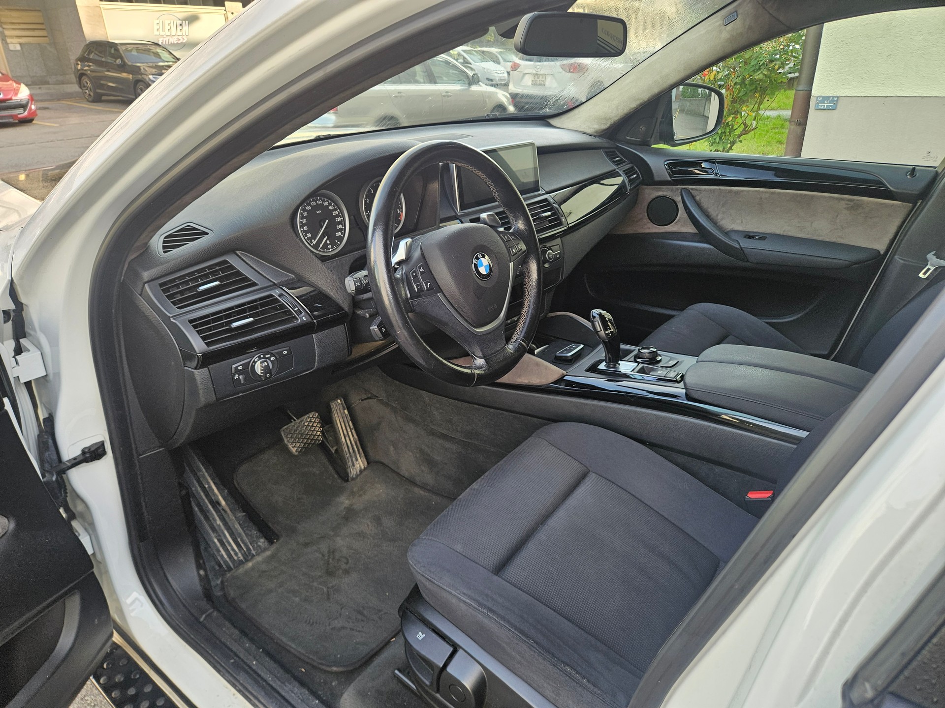 BMW X6 xDrive 35i Steptronic-image-10