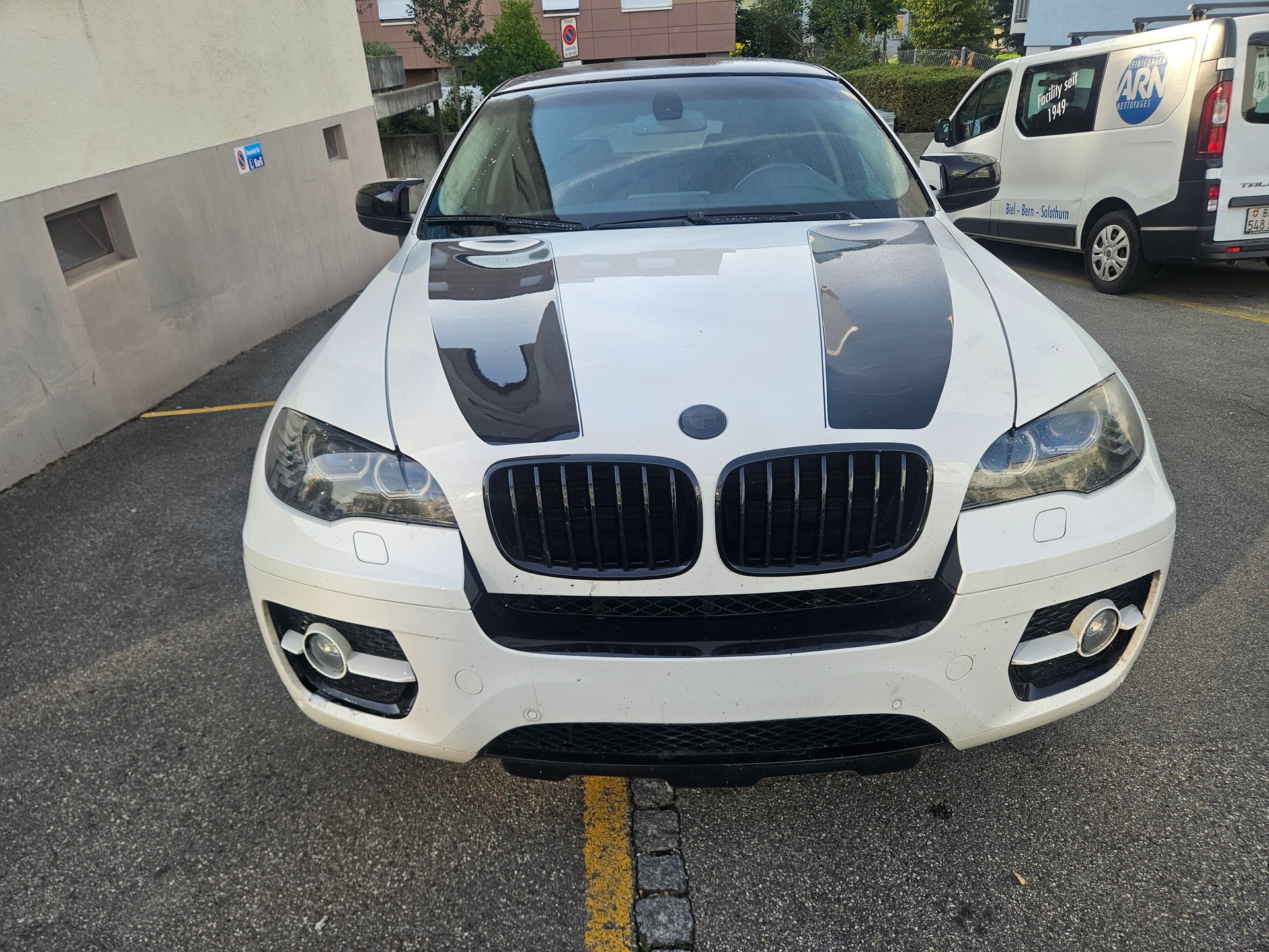 BMW X6 xDrive 35i Steptronic-image-0