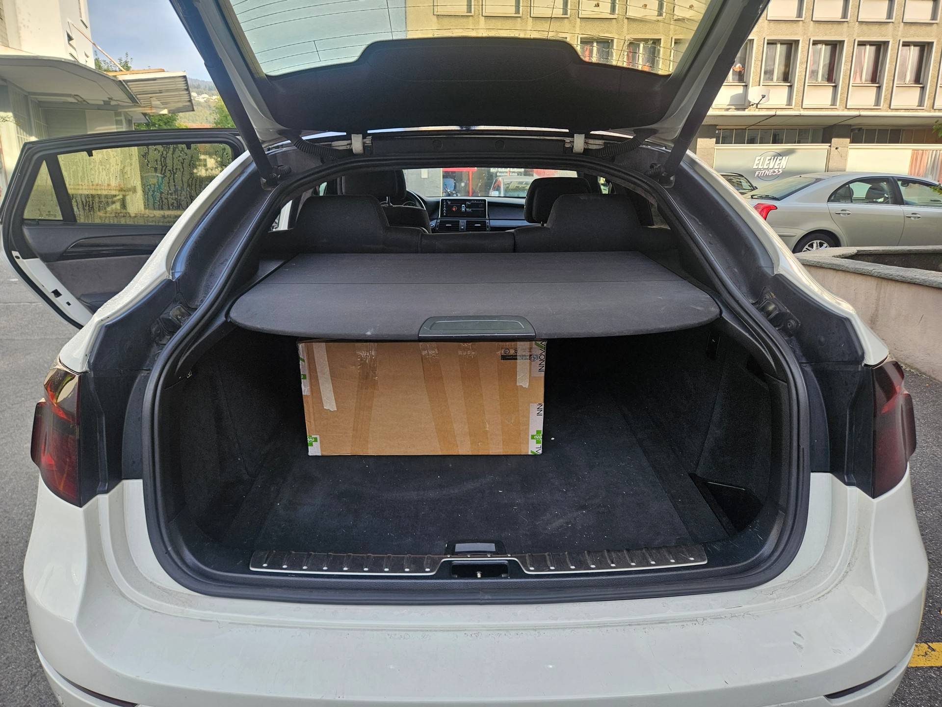 BMW X6 xDrive 35i Steptronic-image-12