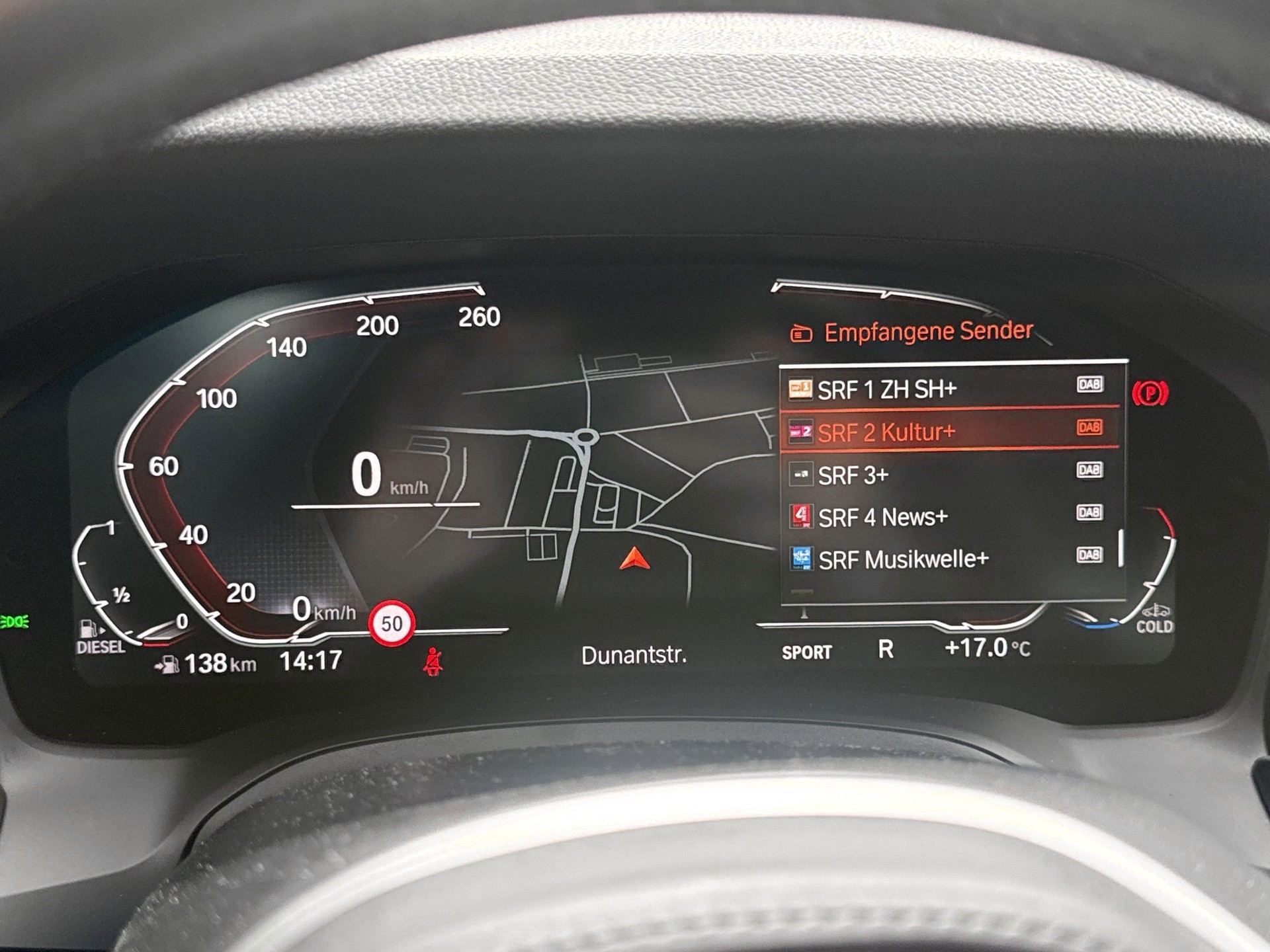 BMW 320d xDrive M Sport-image-13