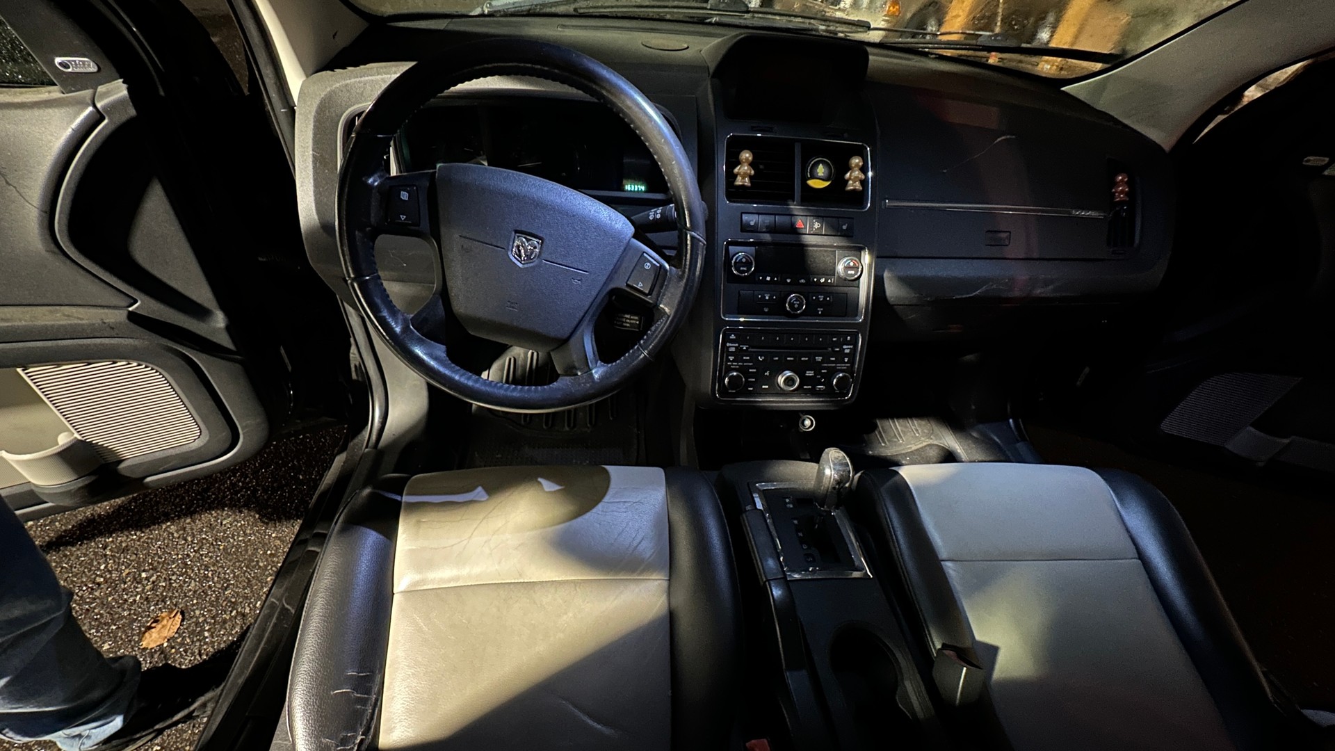 DODGE Journey 2.0 CRD SXT Automatic-image-4