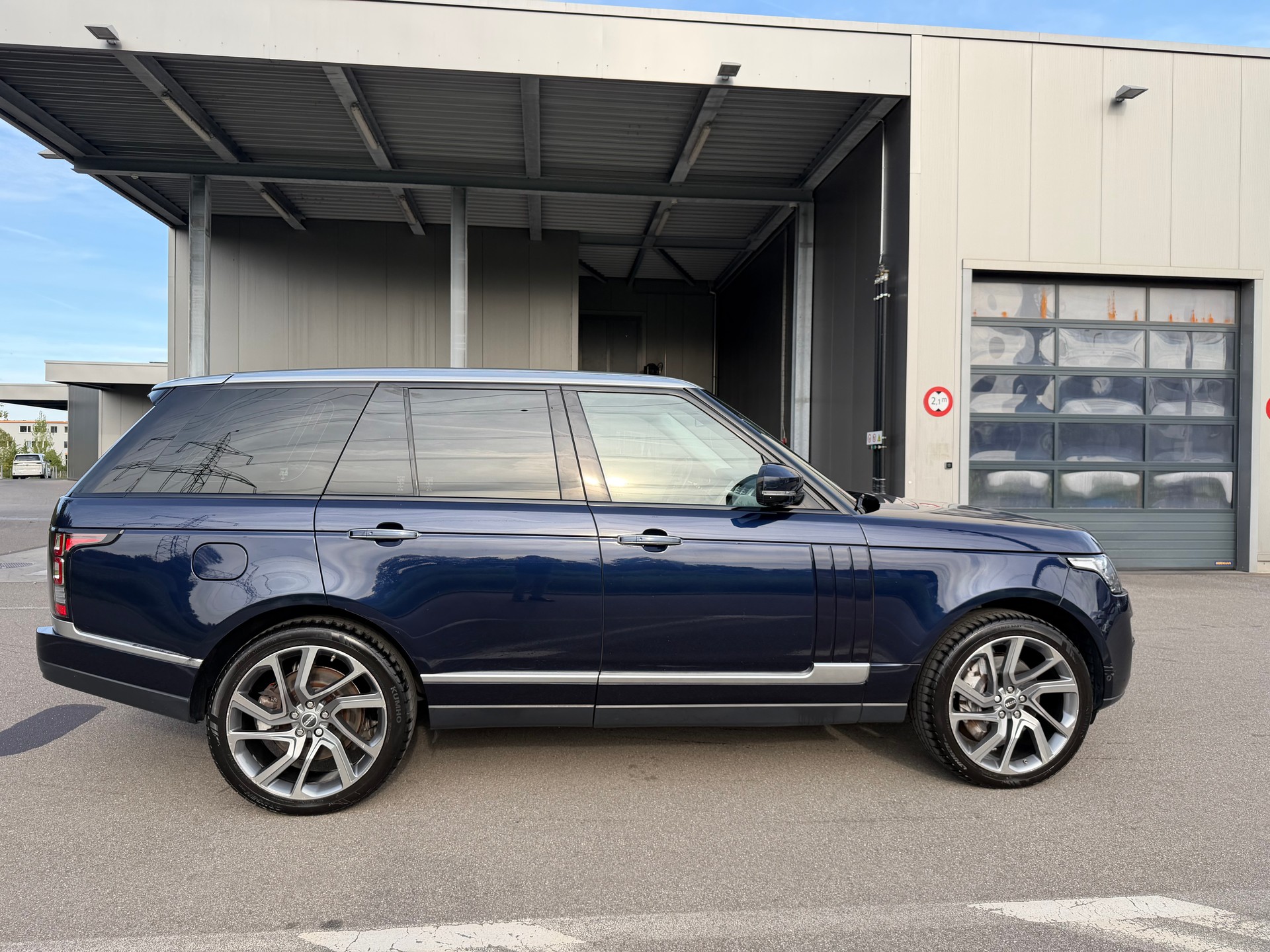 LAND ROVER Range Rover 4.4 SDV8 Autobiography Automatic-image-4