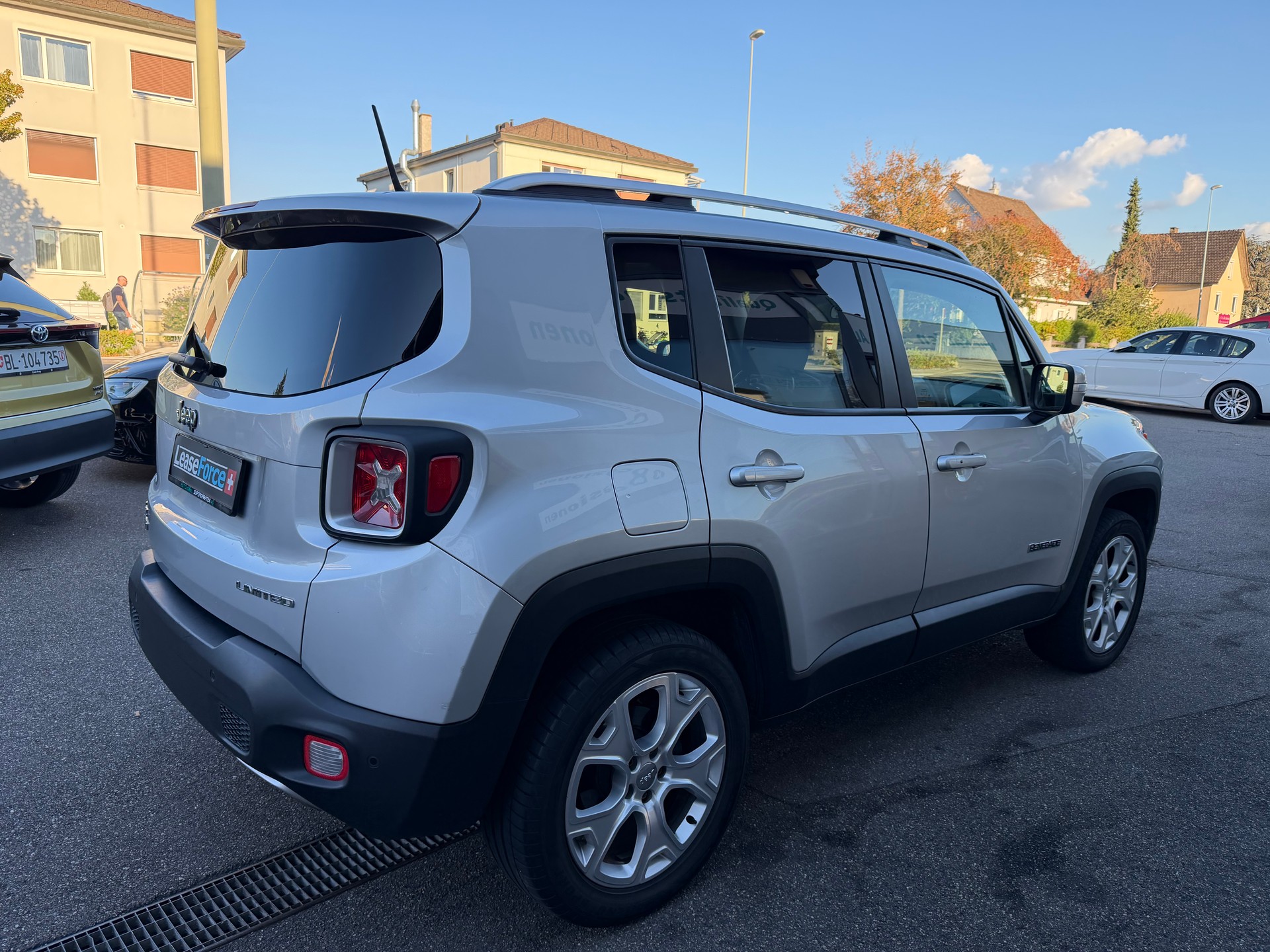 JEEP Renegade 2.0 CRD Limited AWD + Low Range 9ATX-image-5