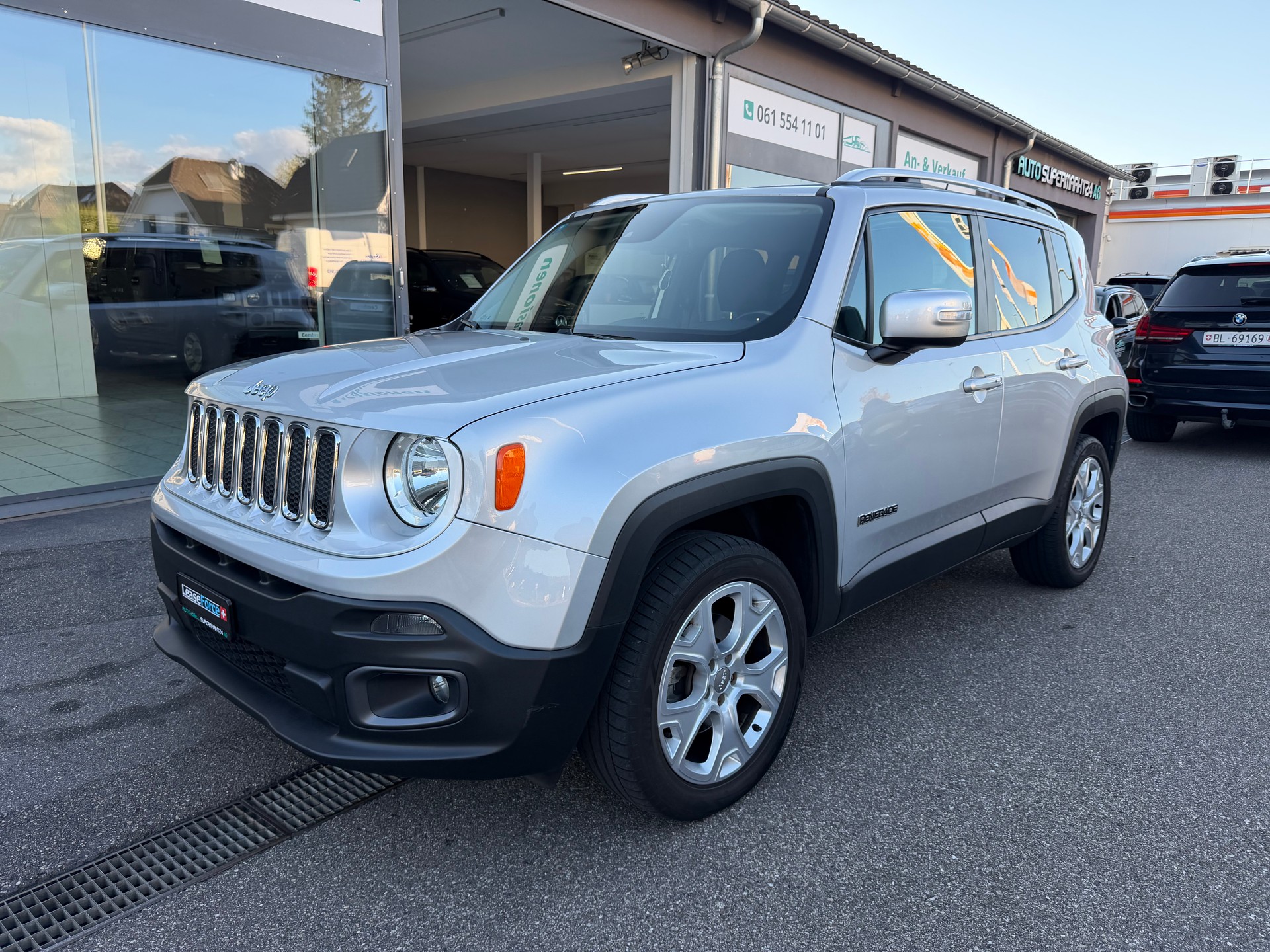 JEEP Renegade 2.0 CRD Limited AWD + Low Range 9ATX-image-1