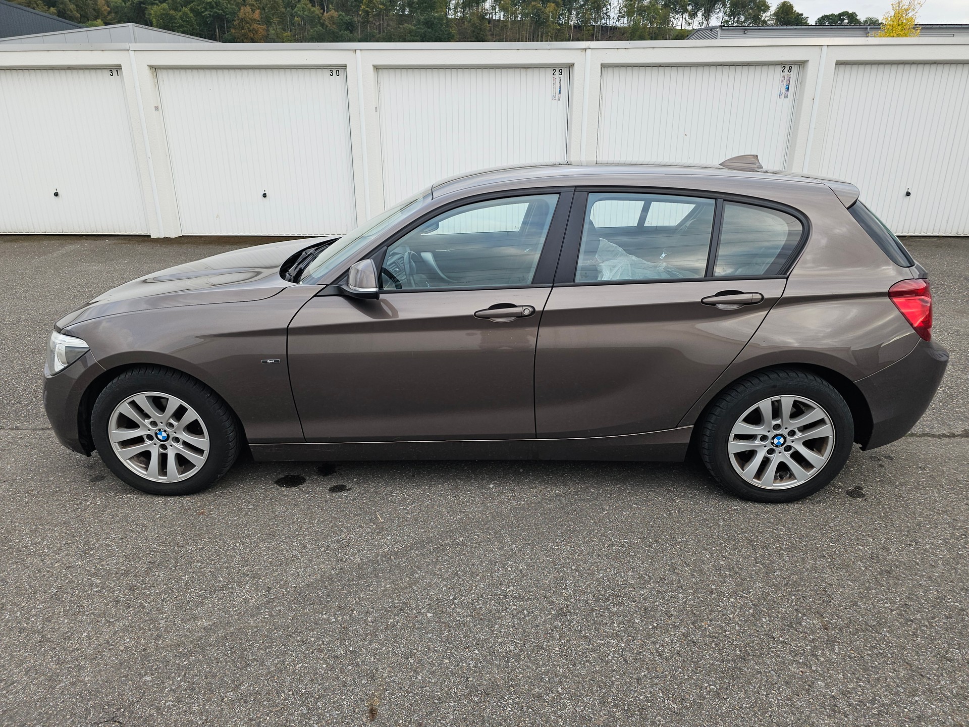 BMW 116i Sport Line-image-6
