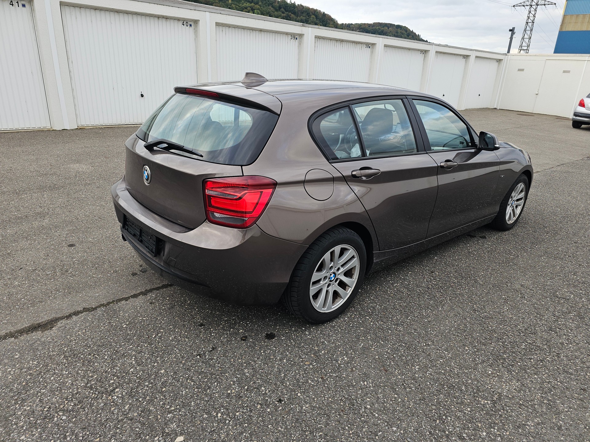 BMW 116i Sport Line-image-4